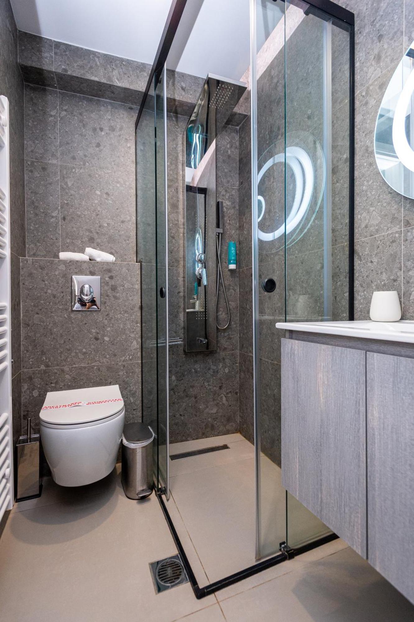Aparthotel Empress Luxury Residences