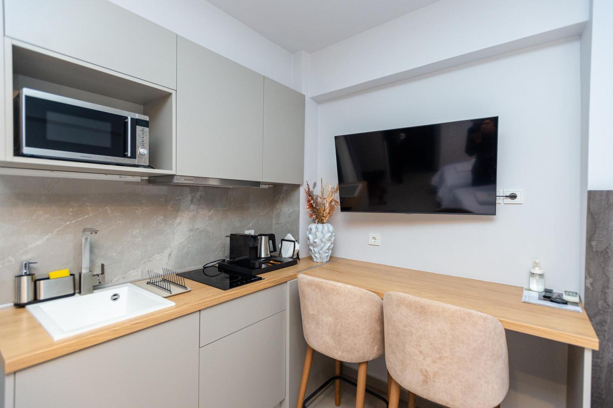 Aparthotel Empress Luxury Residences