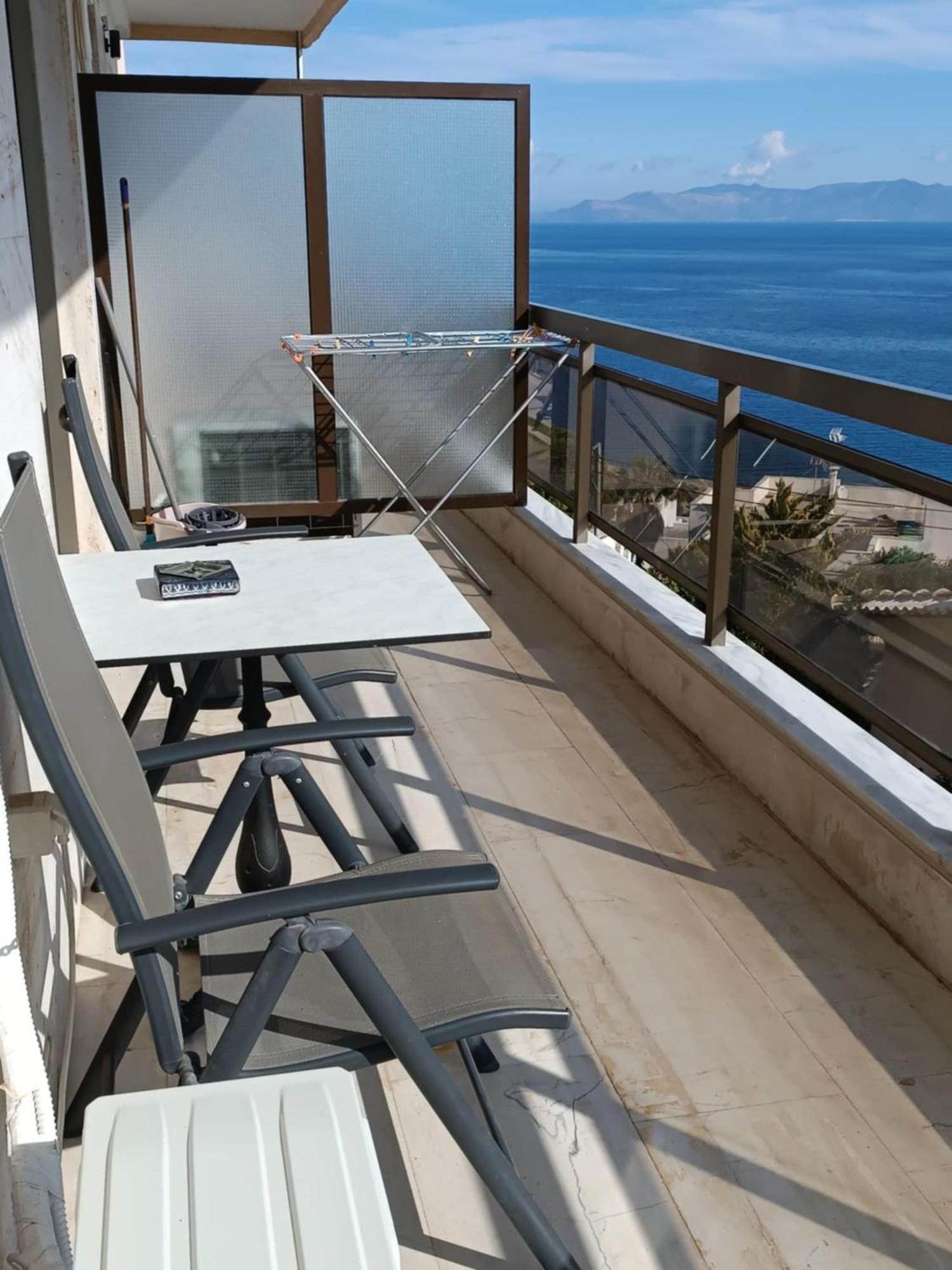Amazing Sea View, Port, Athens Airport, Self-check-in