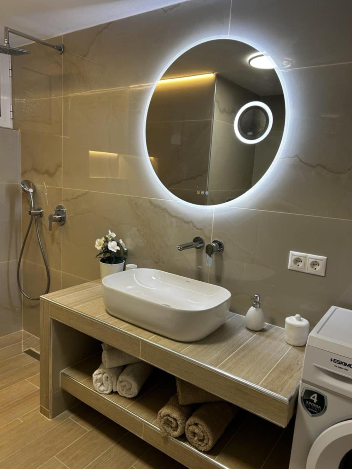 Apartment Bozikis House! A Cosy In The Centre Skiathos Town