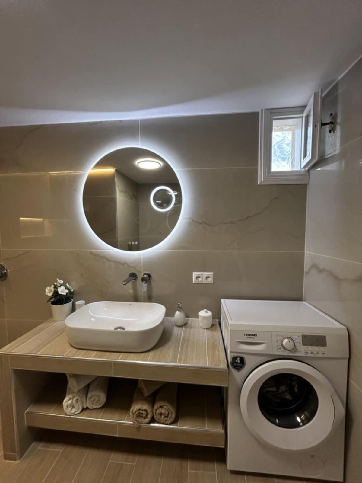 Bozikis House! A Cosy In The Centre Apartment Skiathos Town