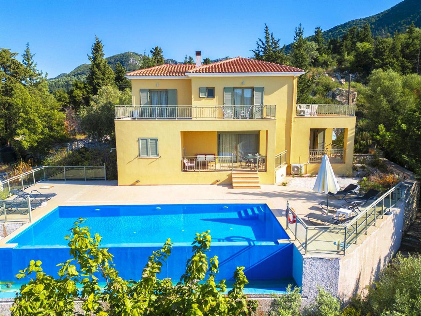 Inna Villa *