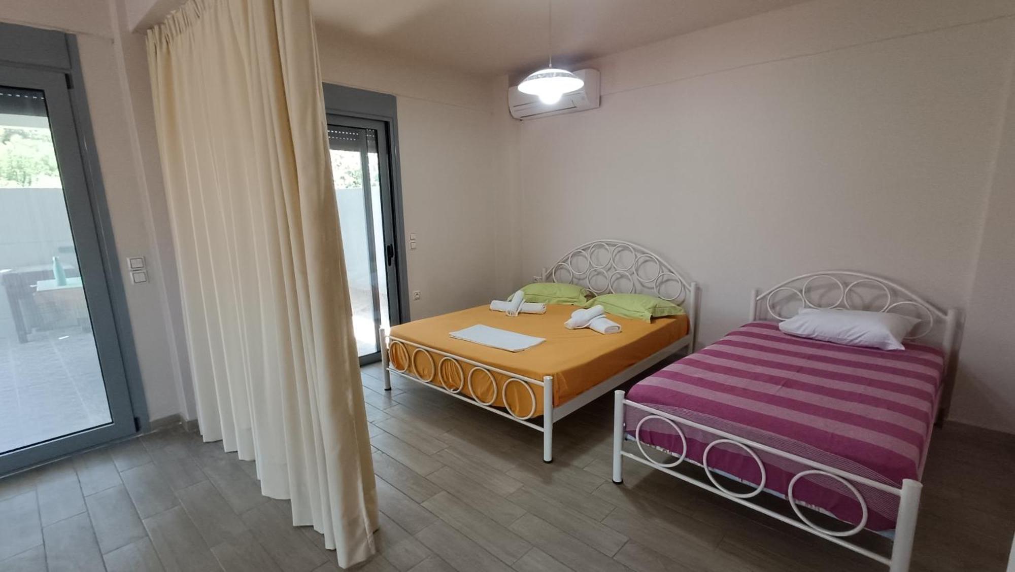Makarounis Athanasios Apartment Petalidi