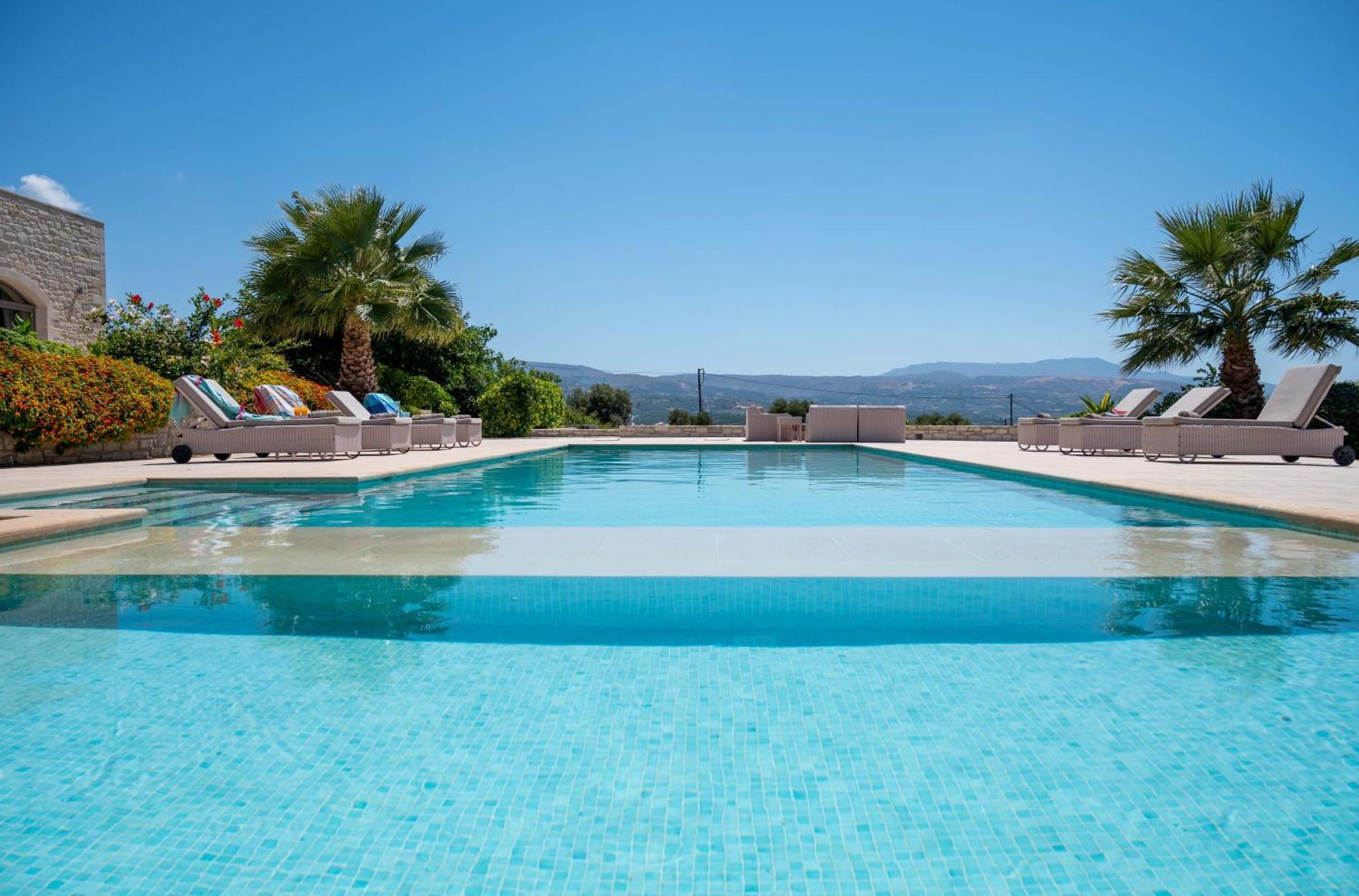 Elia, By Hellocrete Villa Asterion