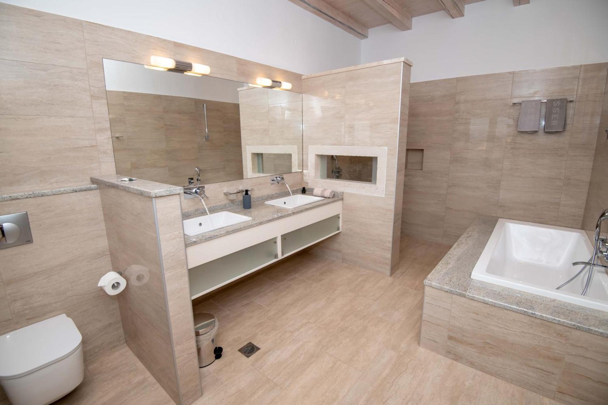 Villa Elia, By Hellocrete *