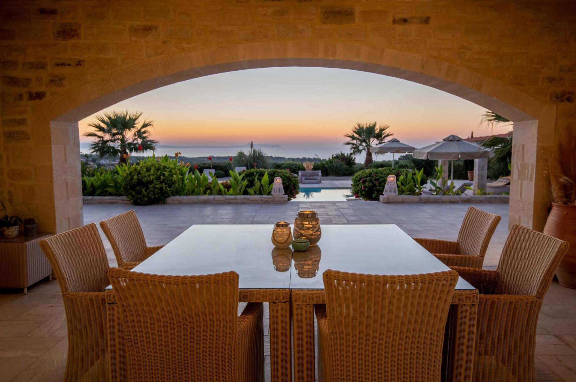 Elia, By Hellocrete Villa Asterion
