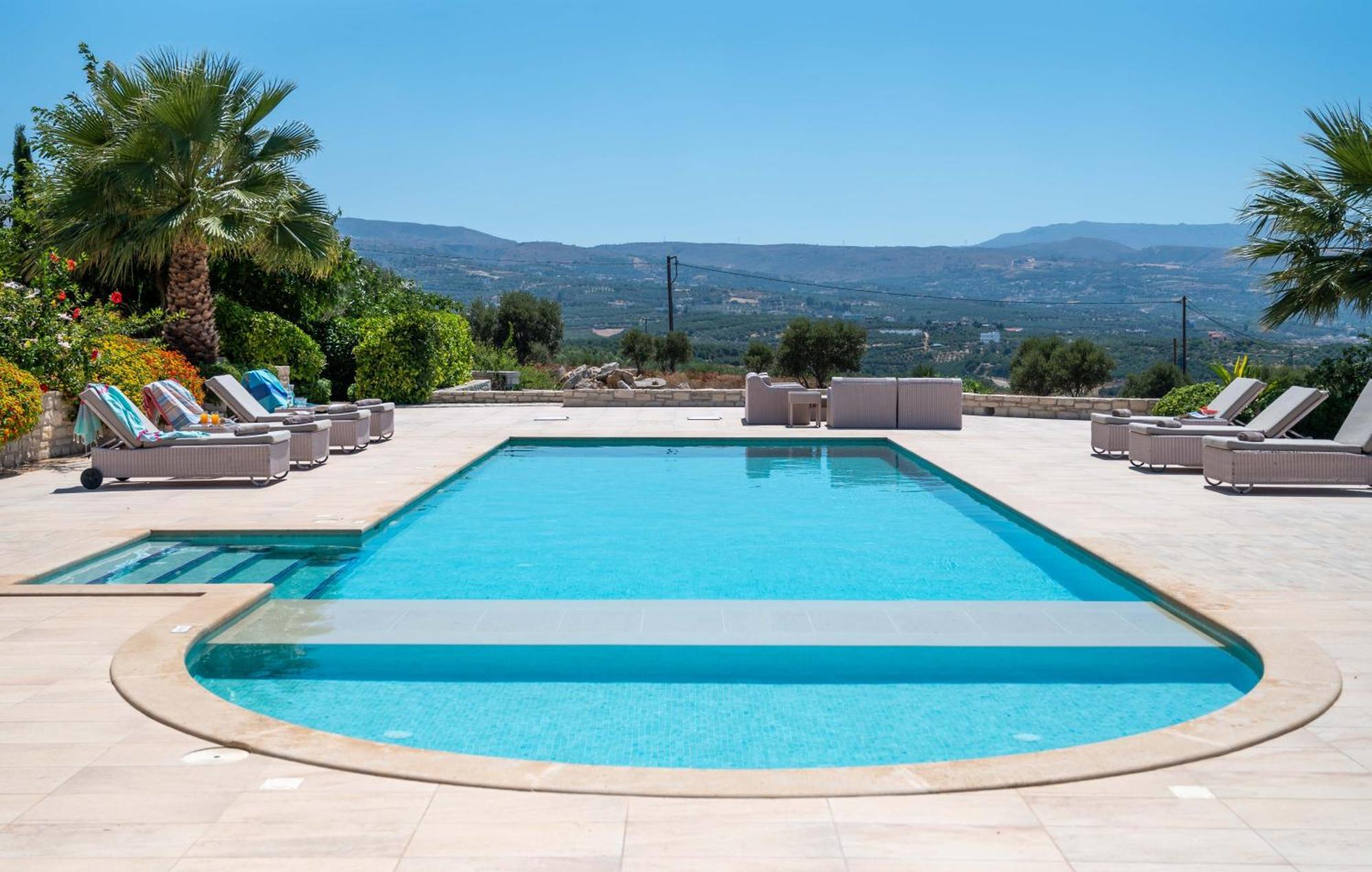 Villa Elia, By Hellocrete Asterion