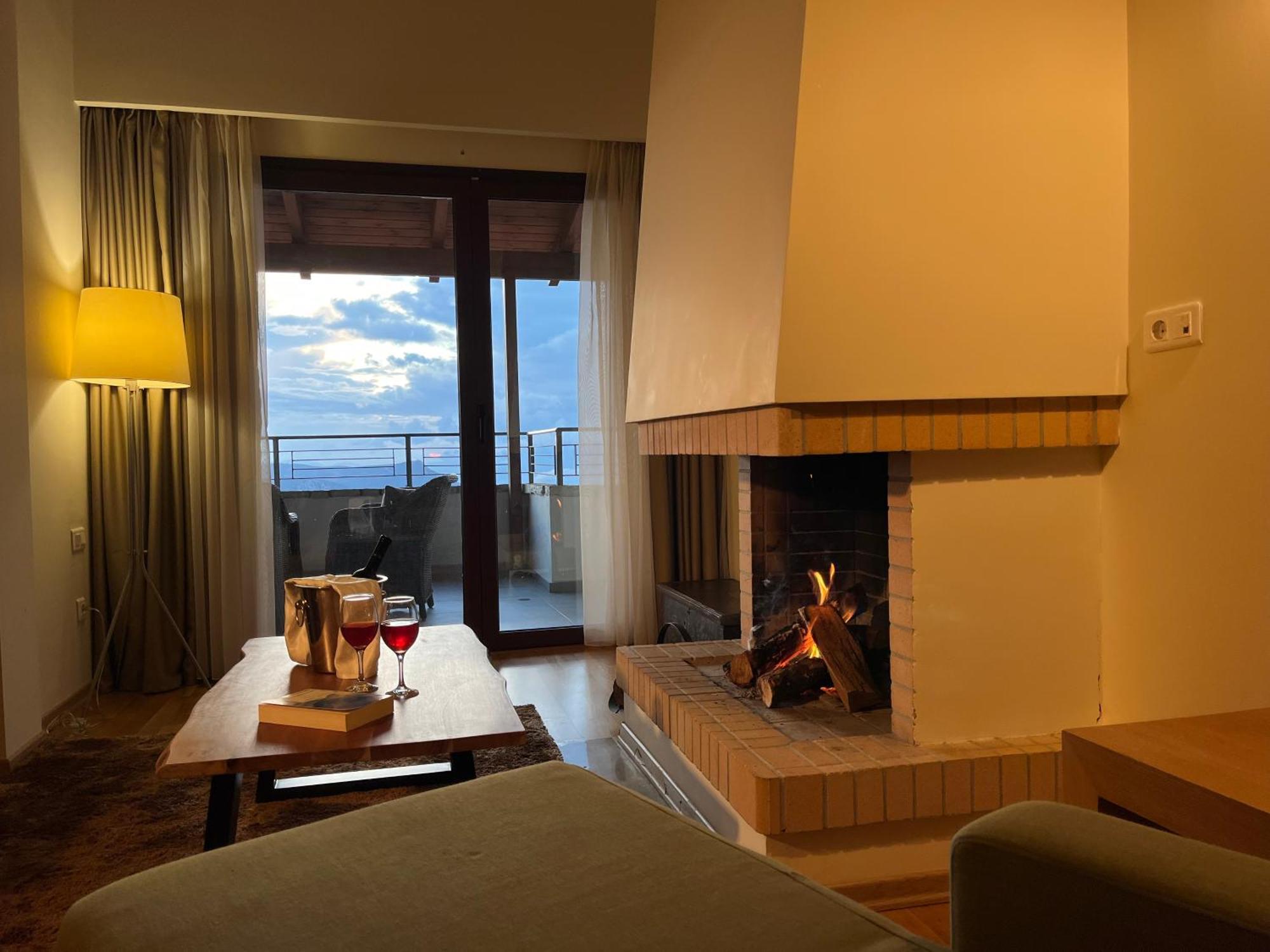 Hotel Anemolia Mountain