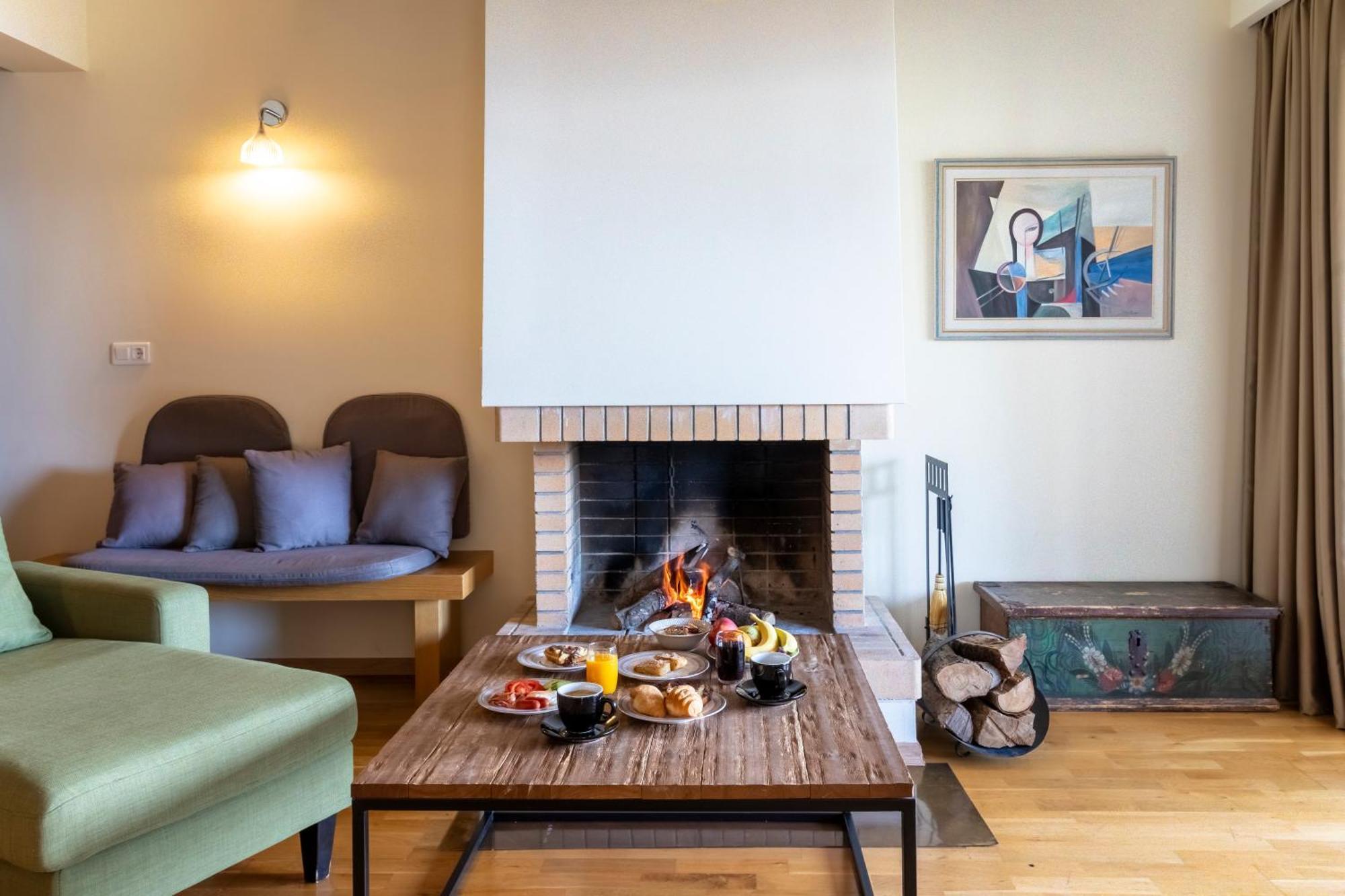 Hotel Anemolia Mountain 4*