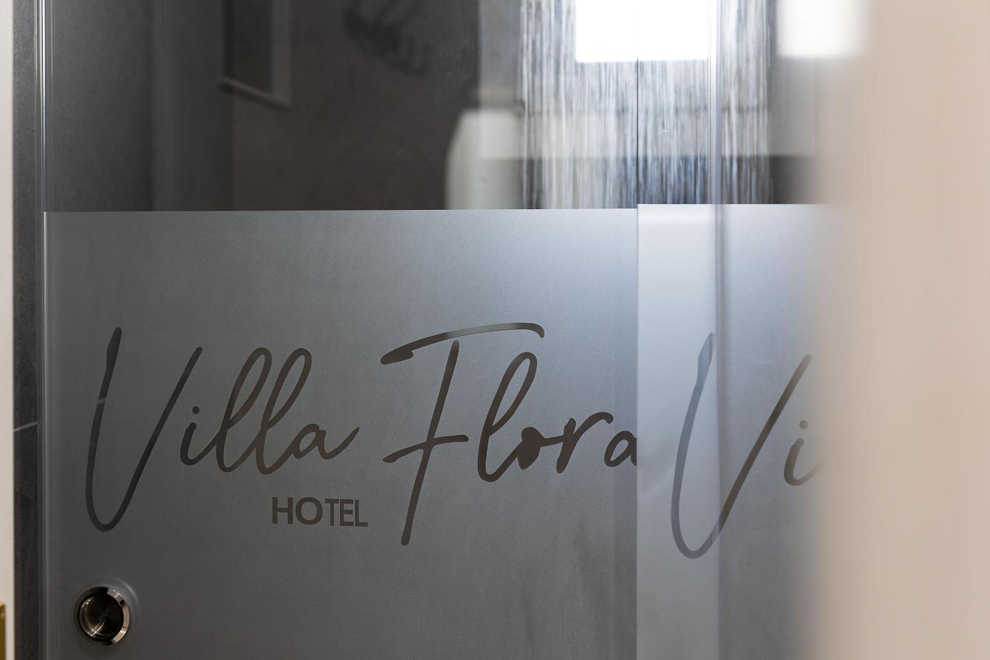 Flora (adults Only) 2*