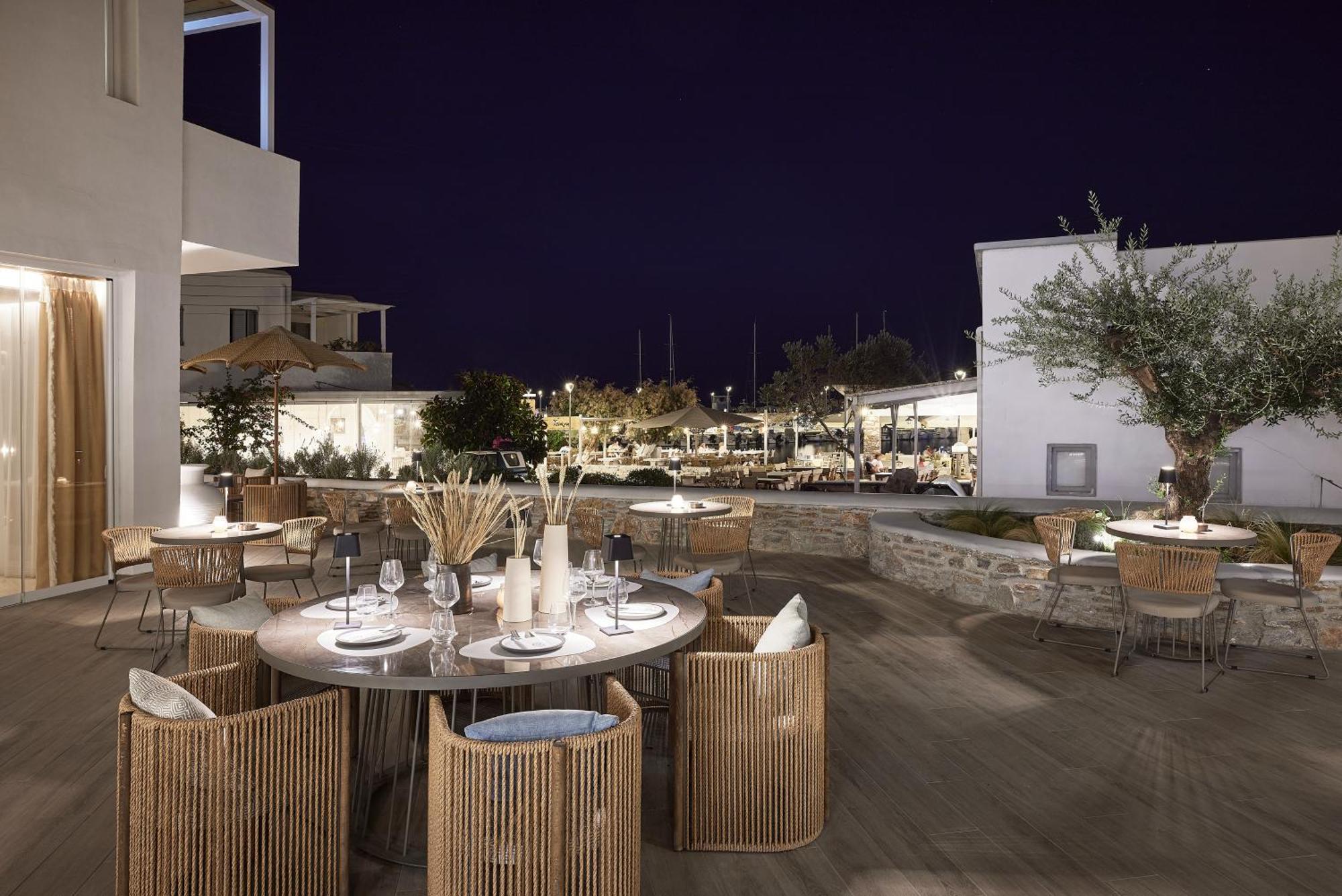 Kythnos Bay 3* Loutra (Kythnos)