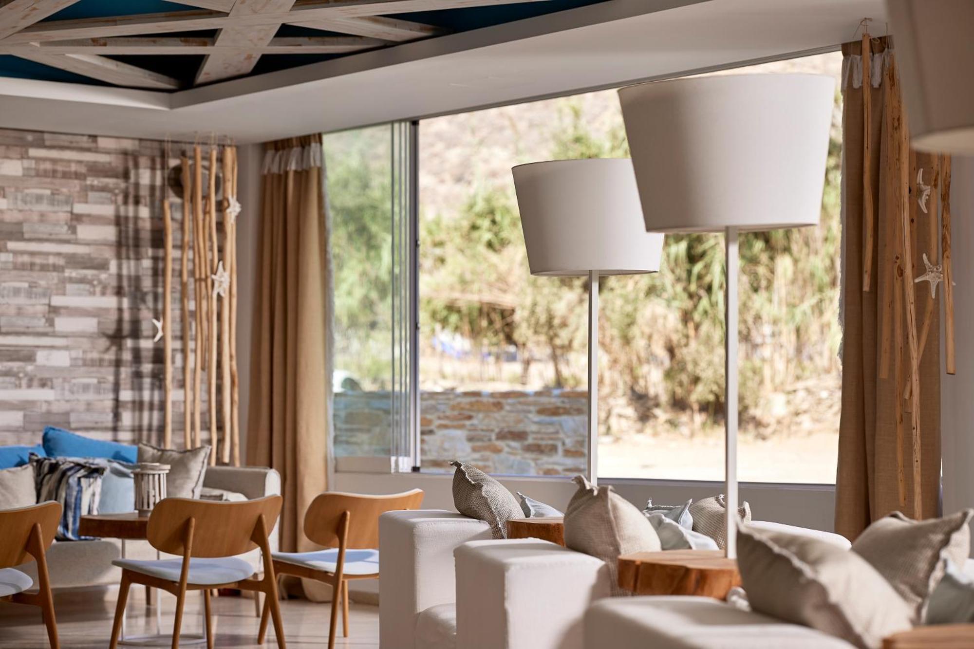 Hotel Kythnos Bay 3*