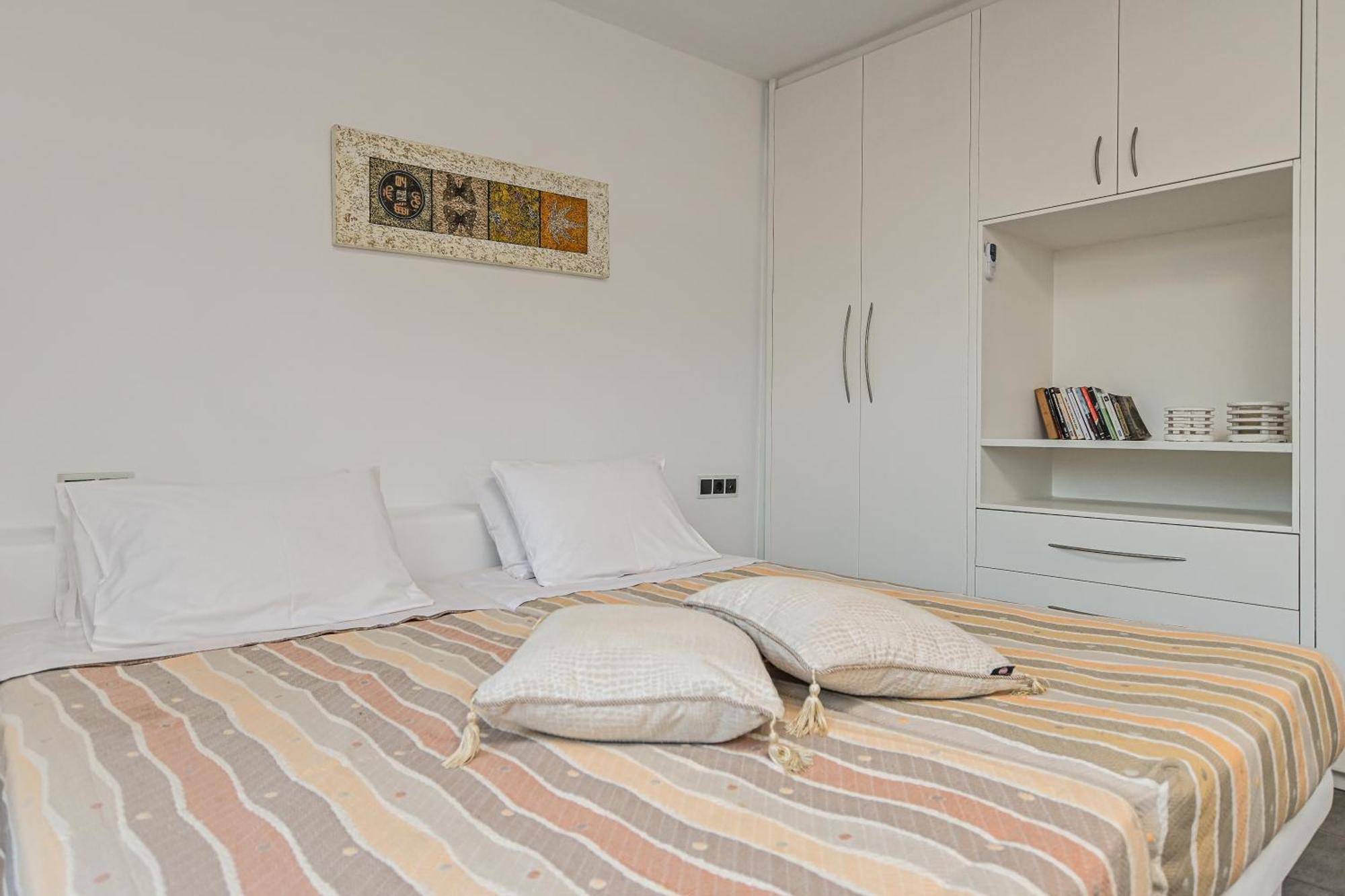 4 Bedroom Valerie With Private Swimming Pool Villa