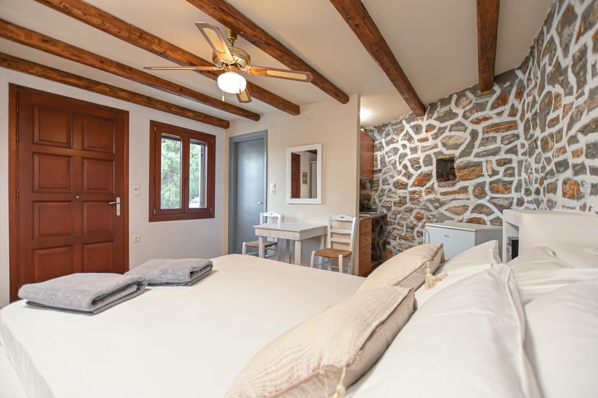 4 Bedroom Valerie With Private Swimming Pool