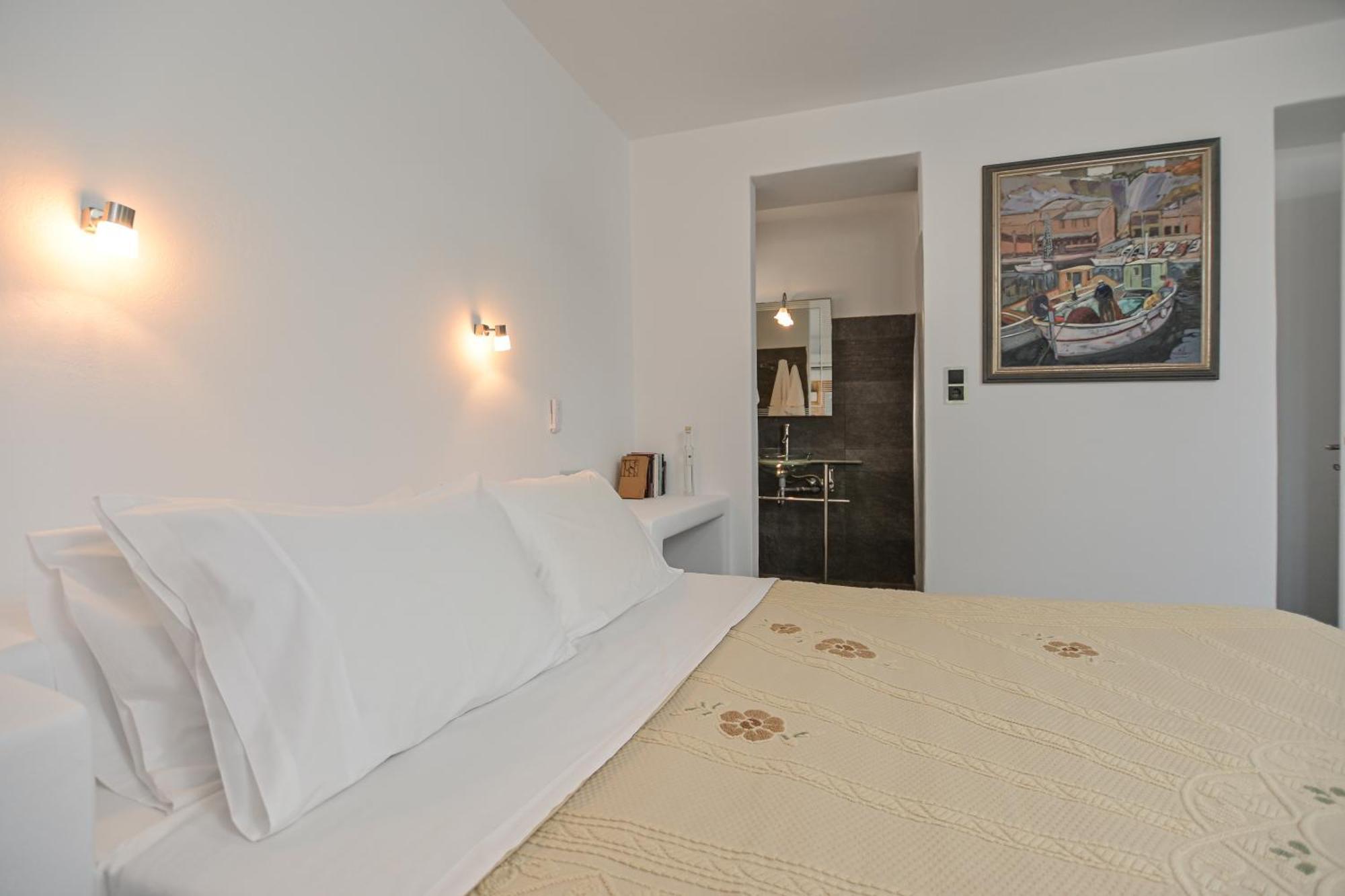 Villa 4 Bedroom Valerie With Private Swimming Pool *