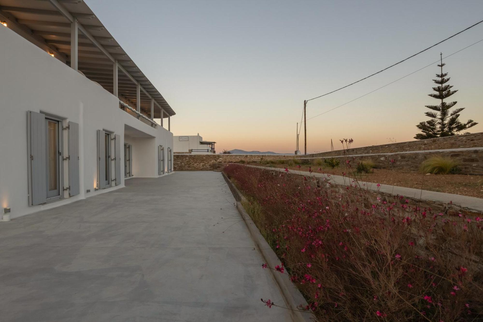 Paros Melodia