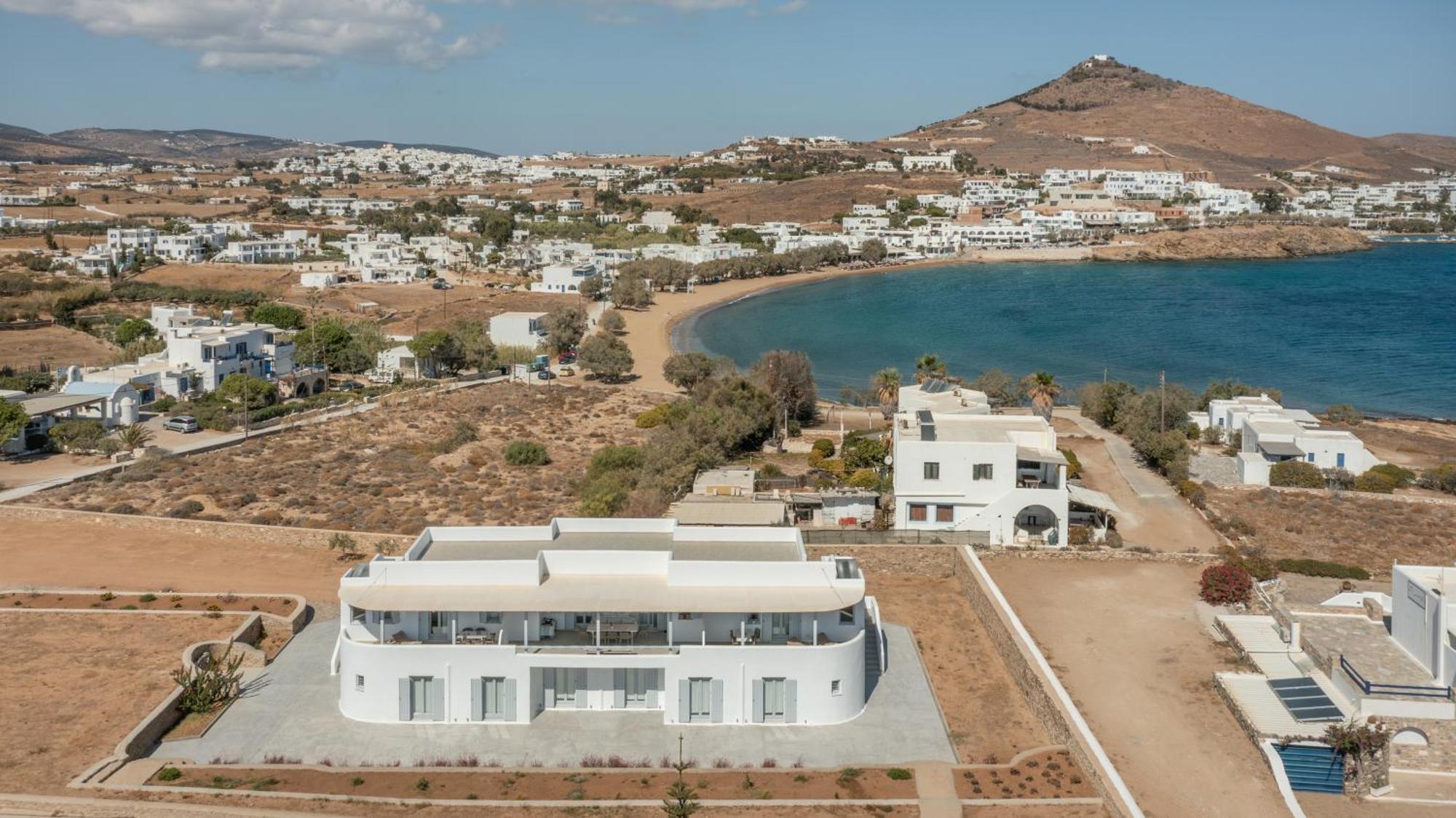 Paros Melodia *