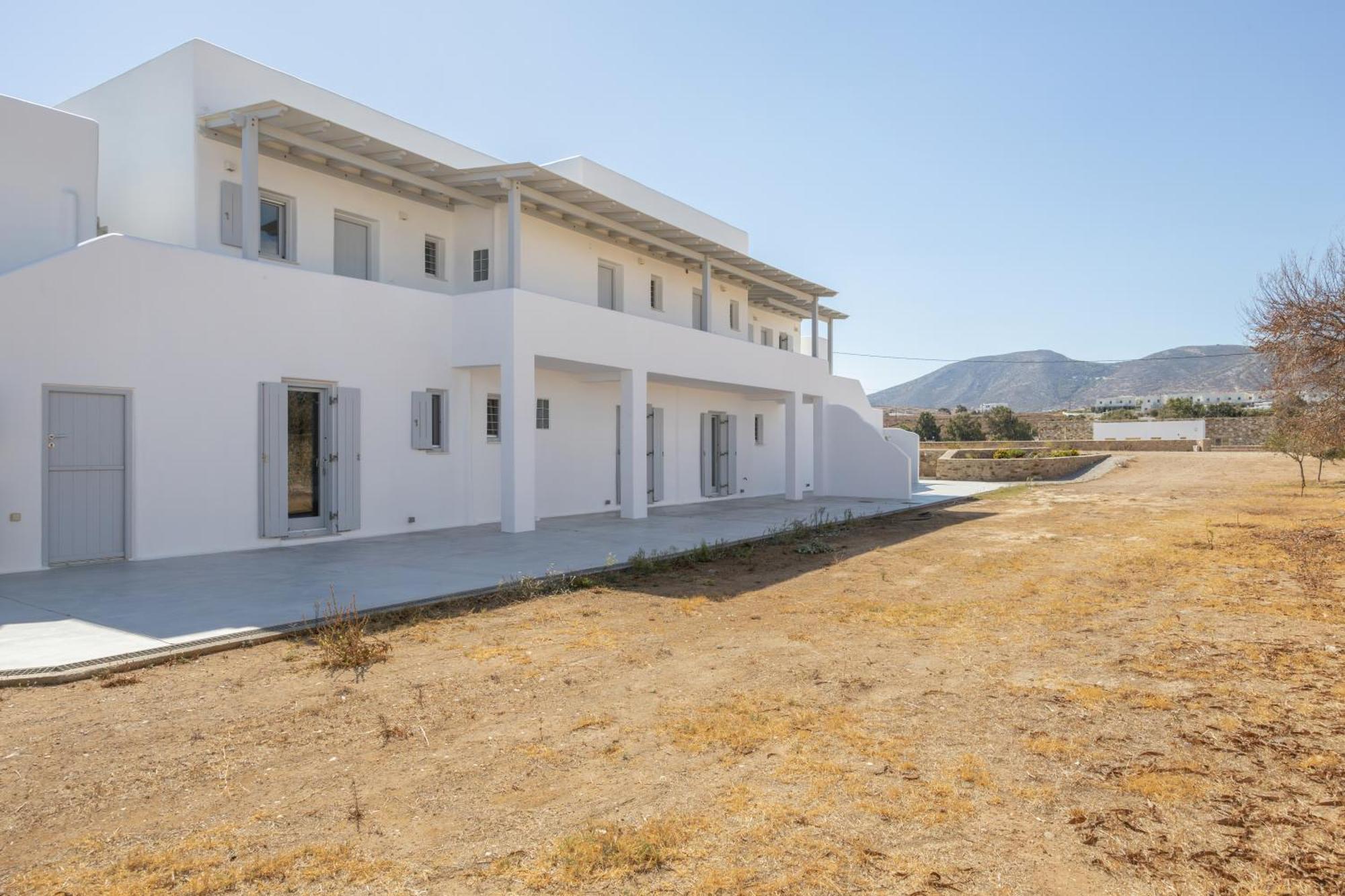 Paros Melodia Logaras