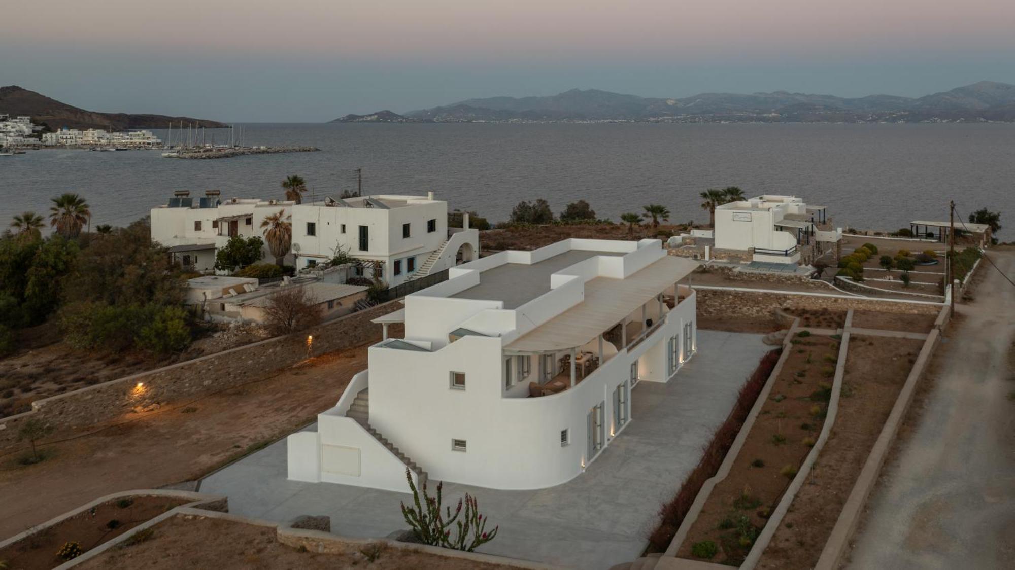 Paros Melodia *