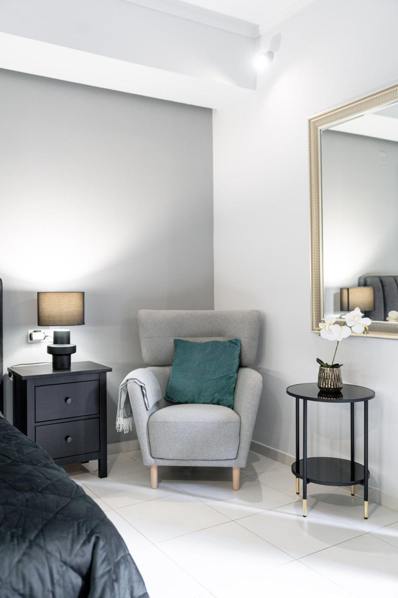 Byron Luxury Apartment *