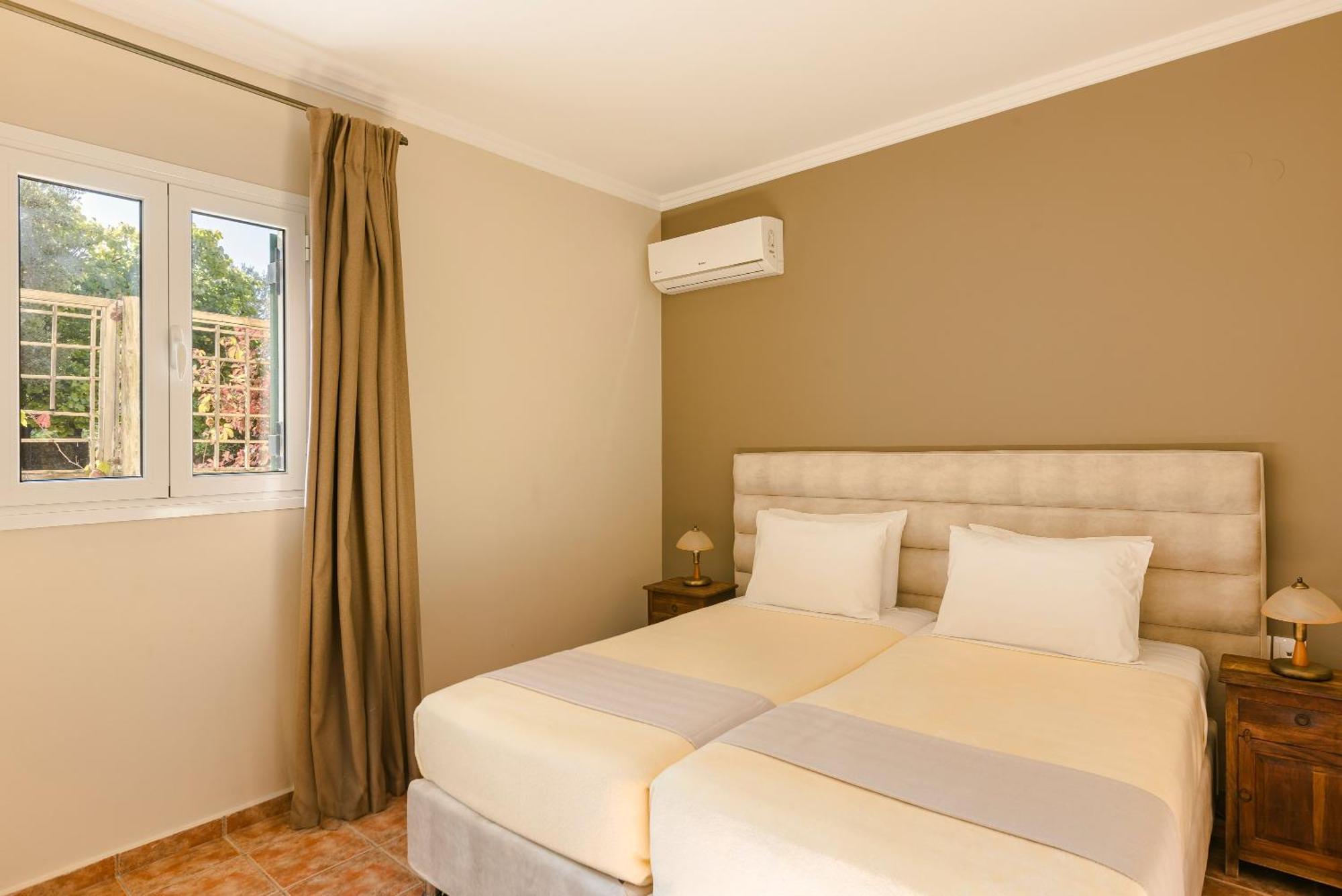 Villa Villa Efrosini Lassi Kefalonia Greece *