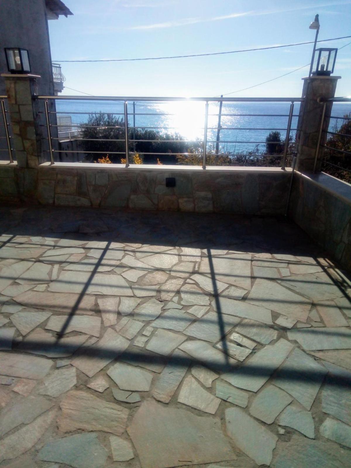 Seafront Lux Apartment *