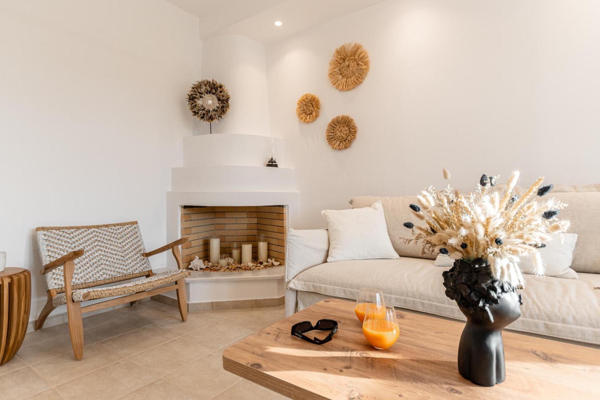 Avas Palm * Naxos City