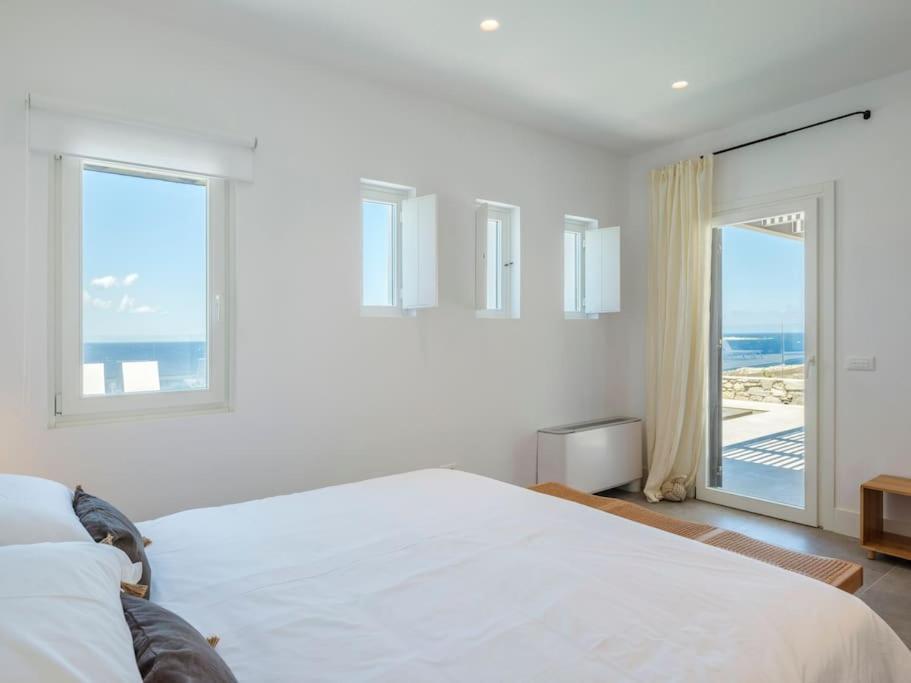 Templo Y Mar Iv By Mykonos Mood *