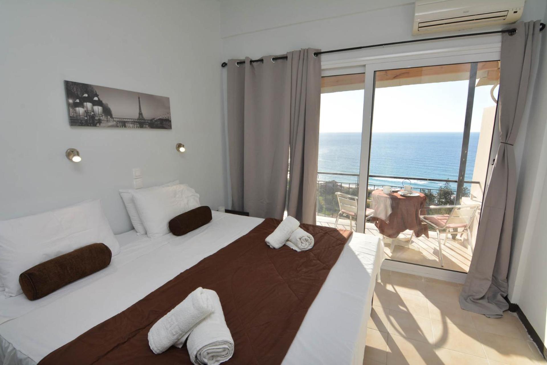 Ionian Perl Coast *
