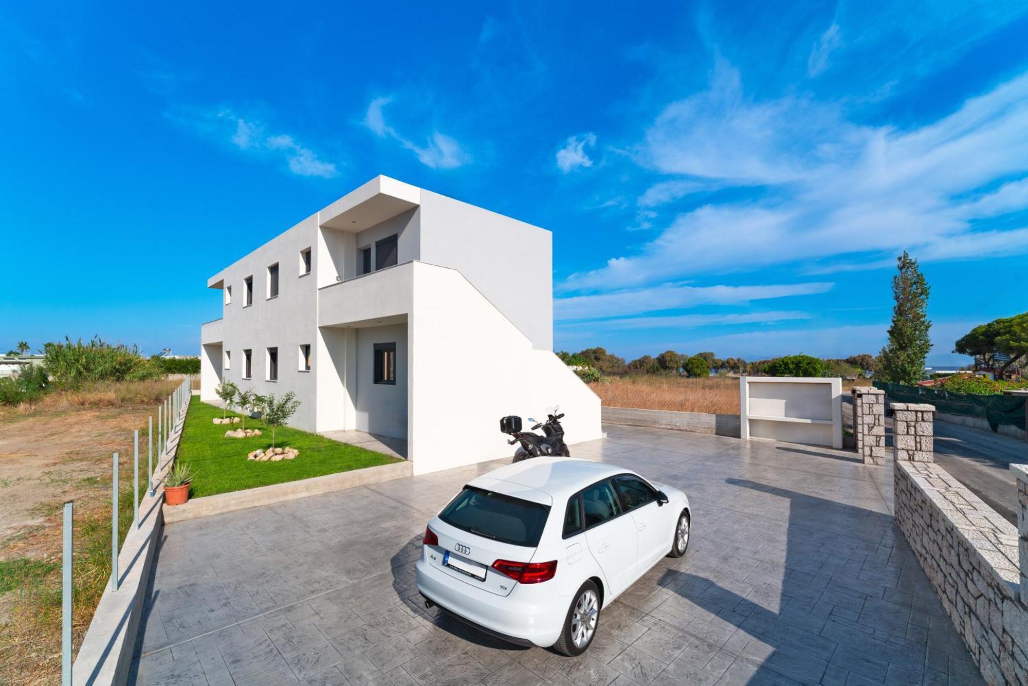 Lotus Luxury Apartment *