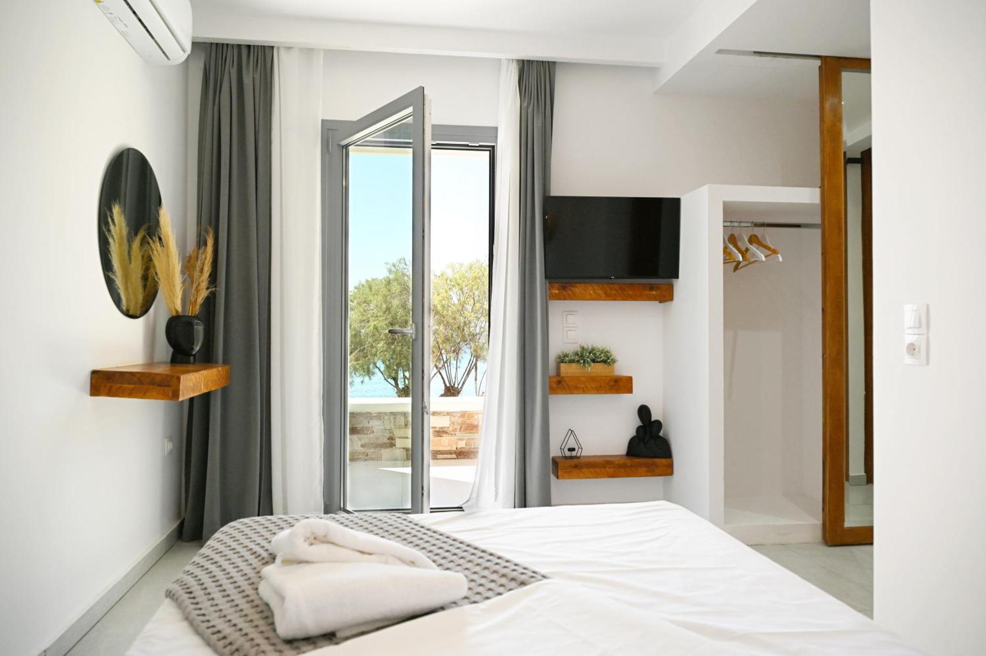 Aparthotel Beachfront Cycladic Irene Boutique Kanala