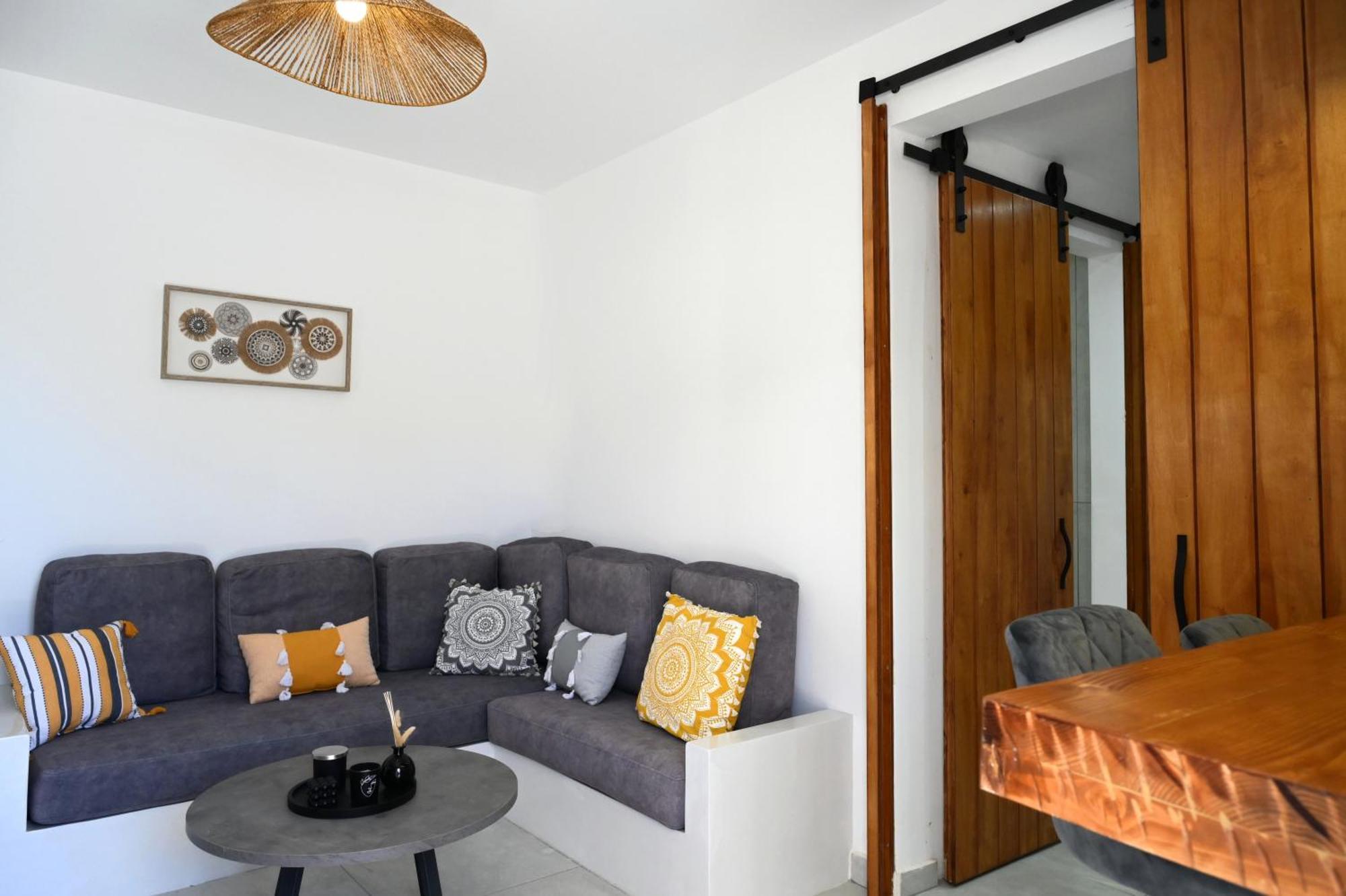 Aparthotel Beachfront Cycladic Irene Boutique