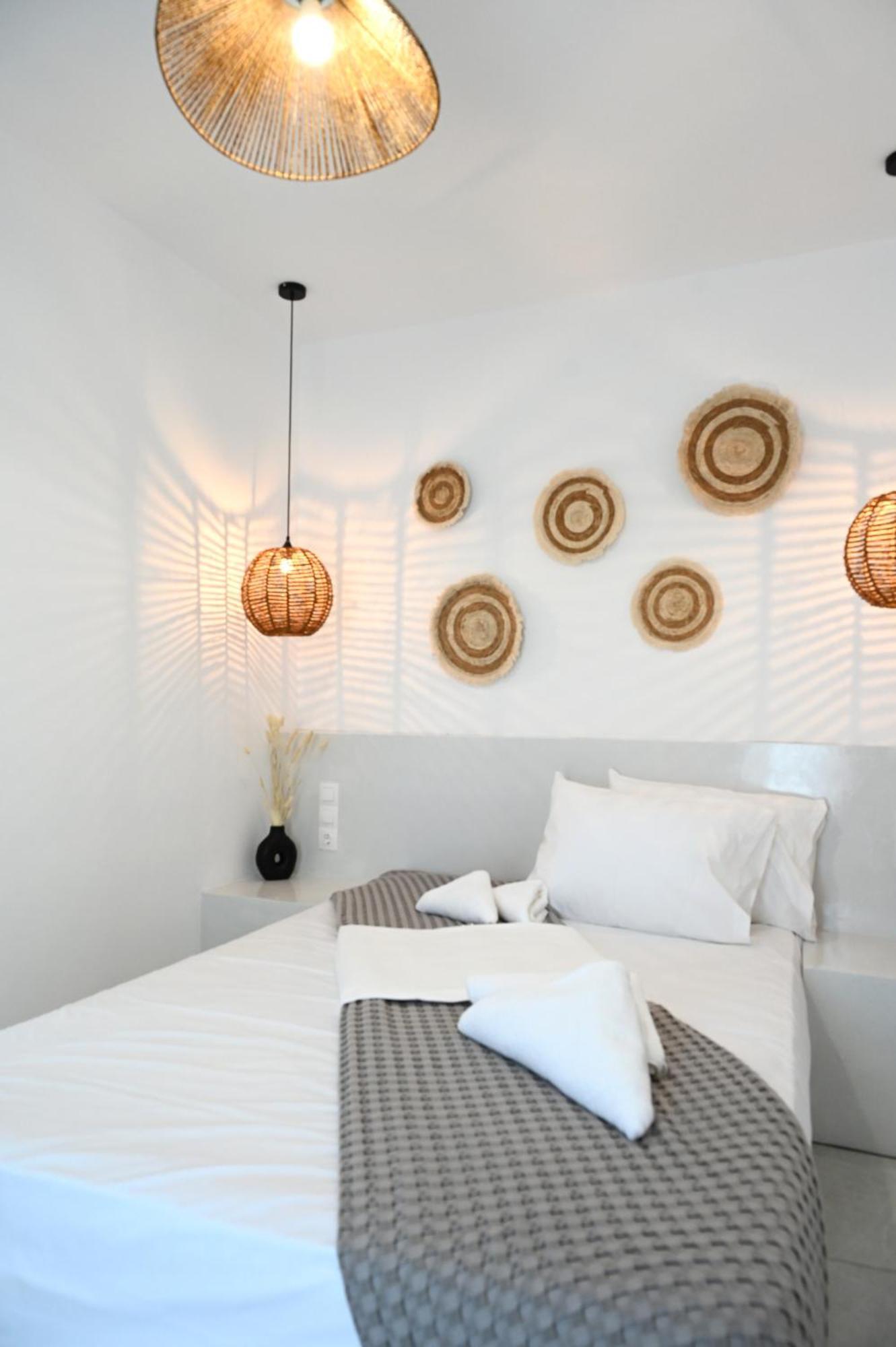 Beachfront Cycladic Irene Boutique Aparthotel