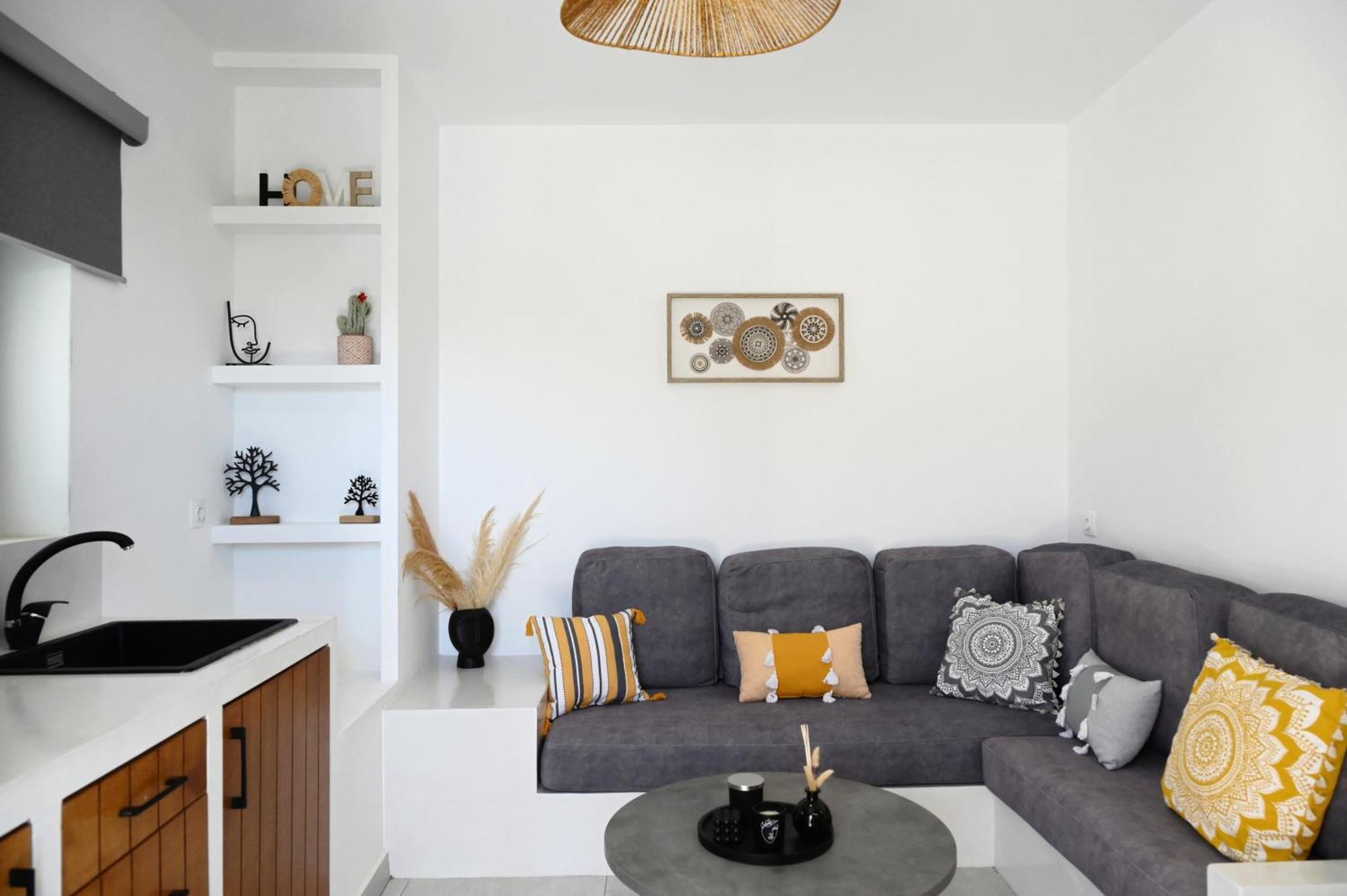 Beachfront Cycladic Irene Boutique *