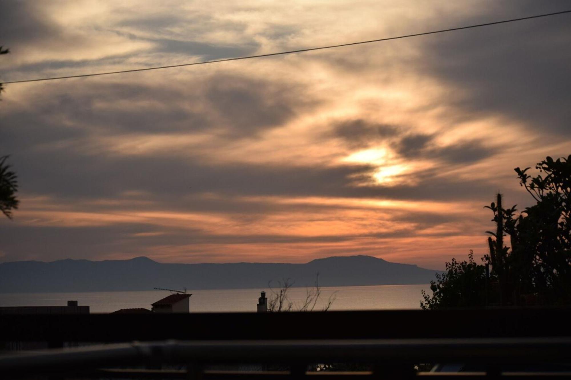 3 Bdr 5 Km From The * Agios Onoufrios