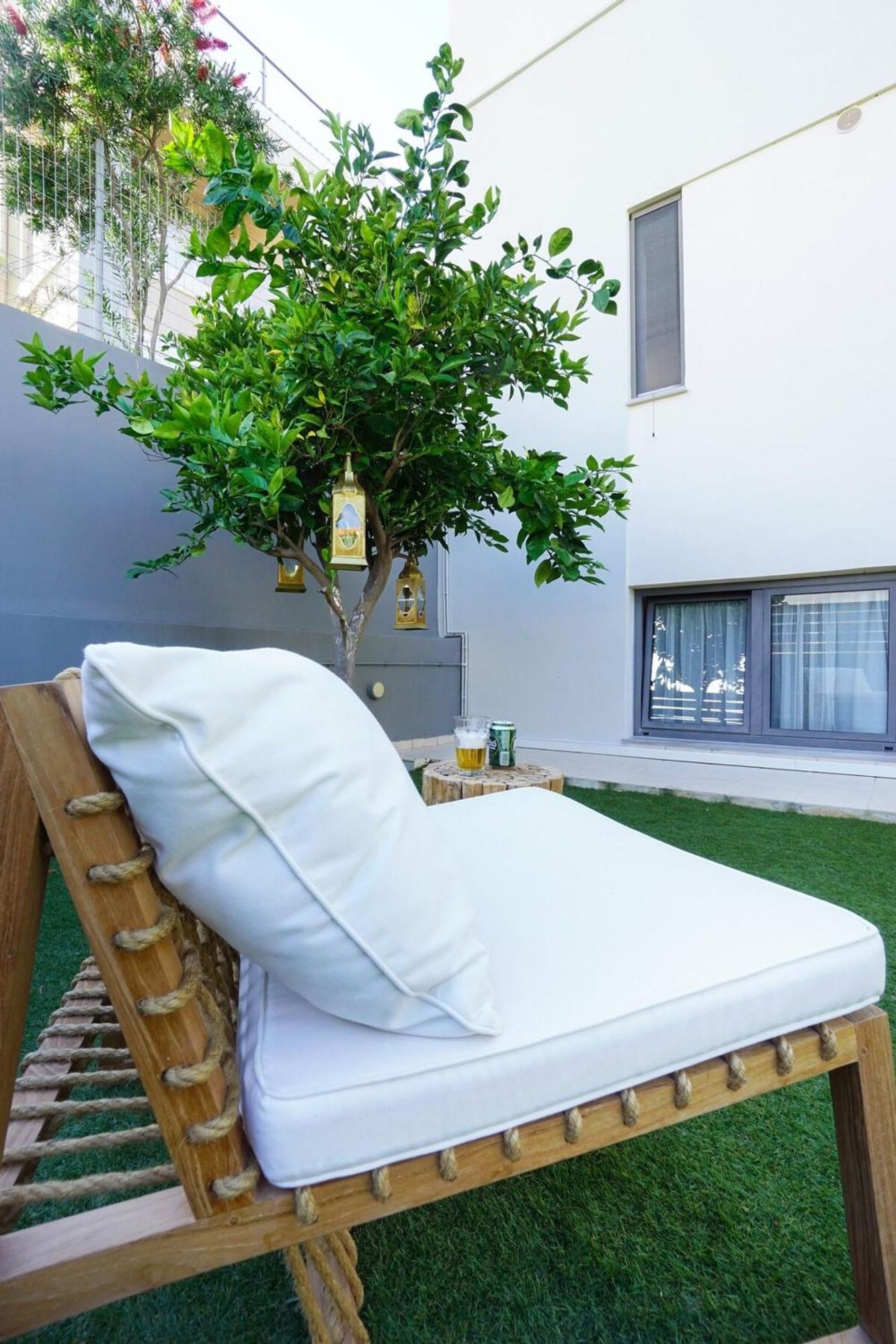 3 Bdr 5 Km From The *