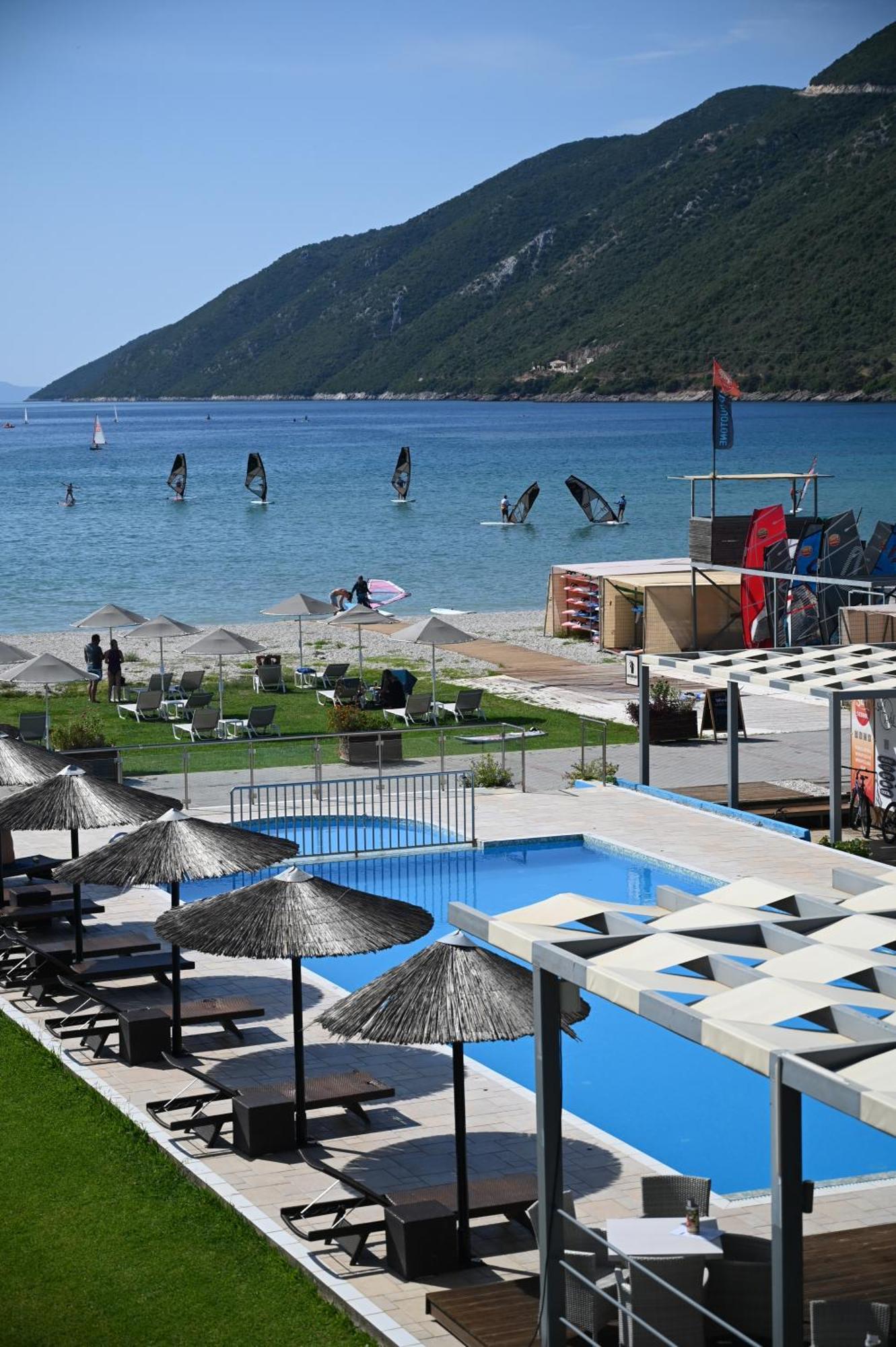 Hotel Surf 2*