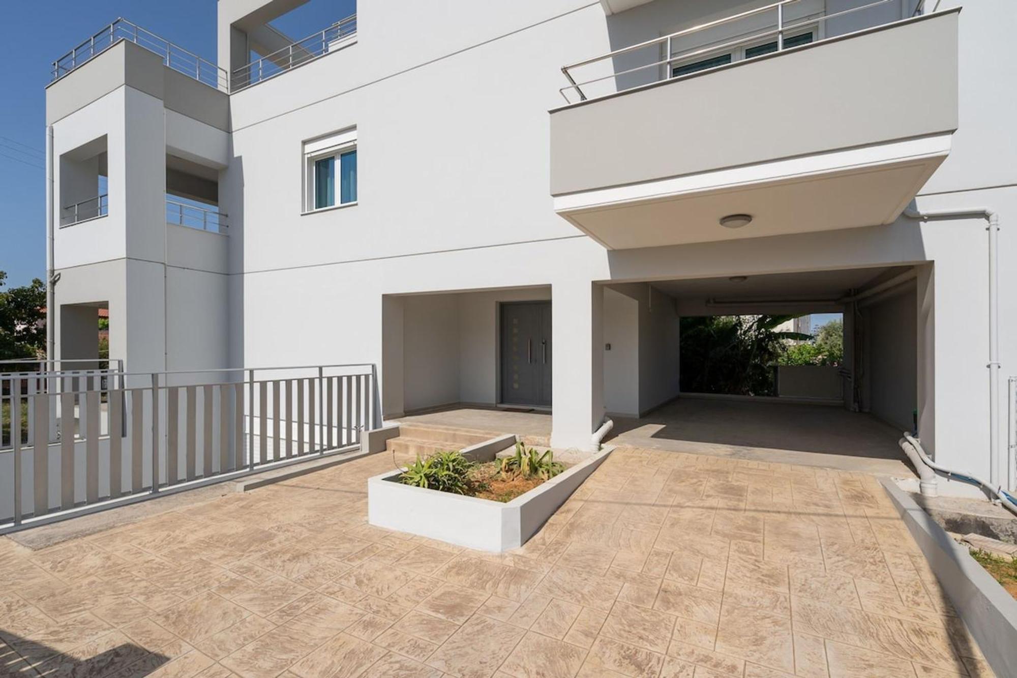 Isabella Luxury Living Rooftop Jacuzzi Villa *