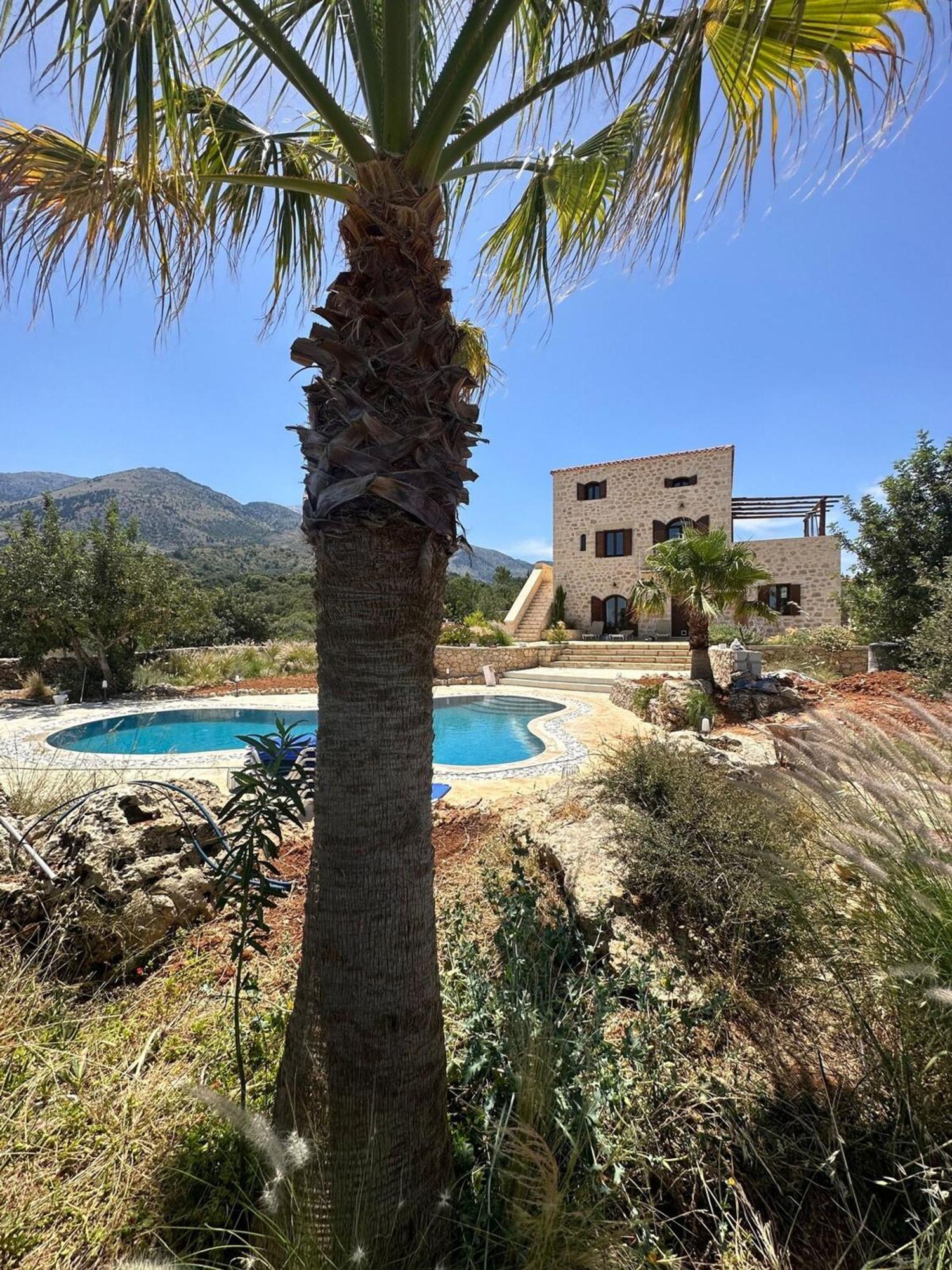 Aphrodite Private Heated Pool *