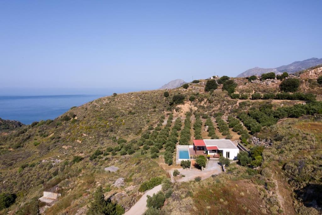 Villa Sunrise Villa, A Secluded Gem In South Crete *
