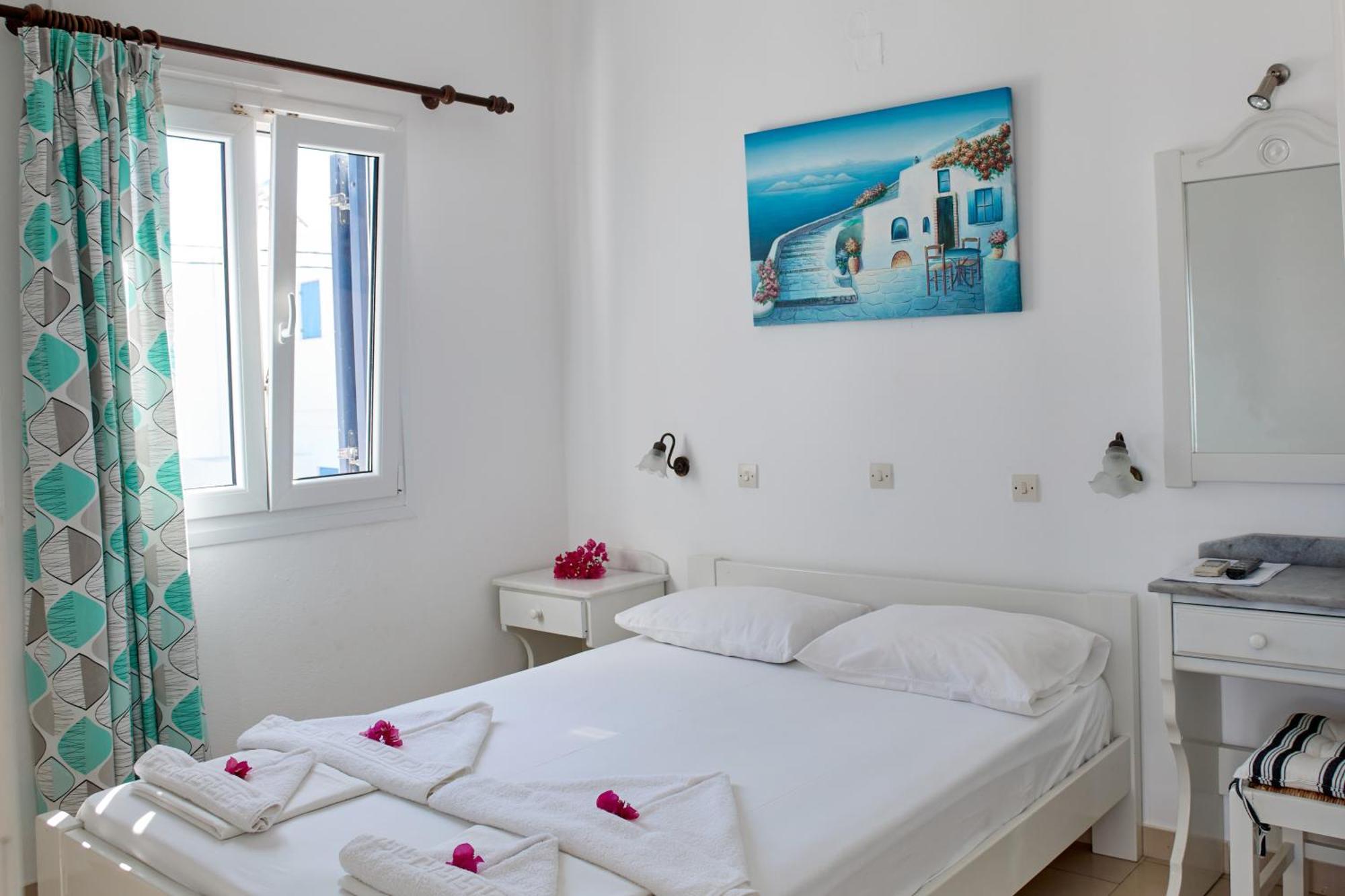 Guest house Theologos Place