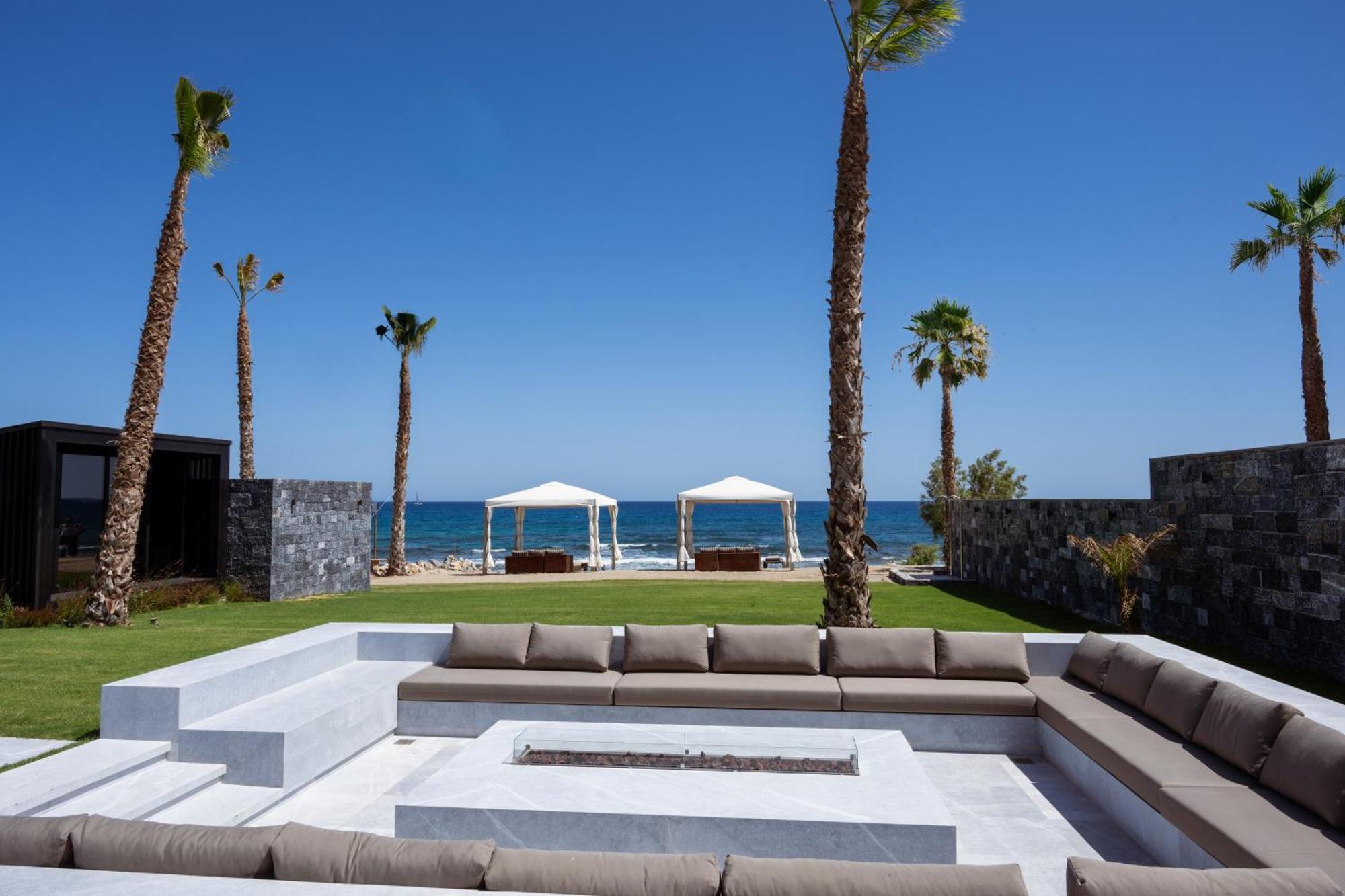 Nana Princess & Resort