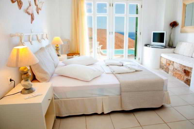 Hotel Tholaria Boutique 4*