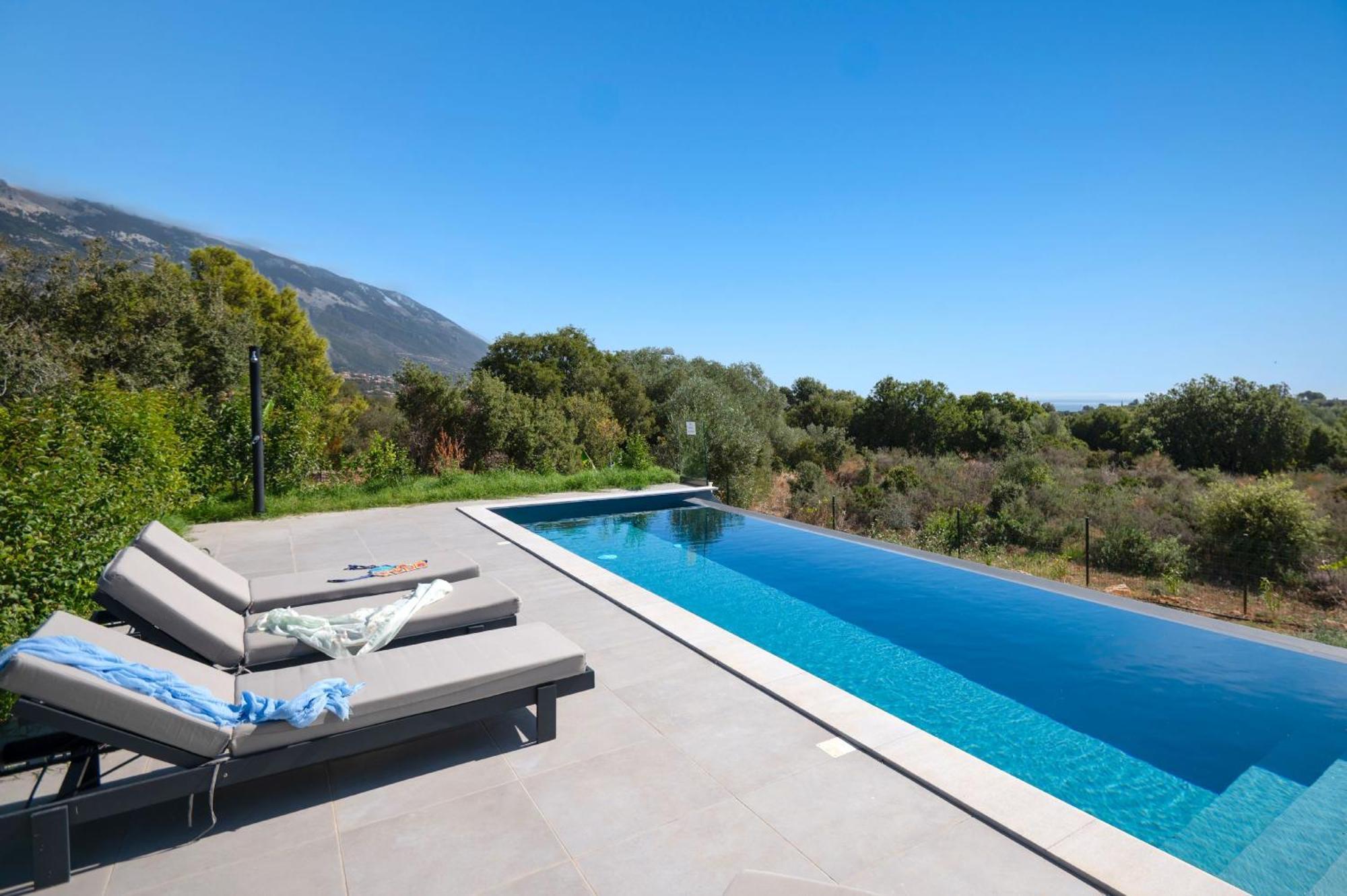 Antreas Mentoros Villa Karavados