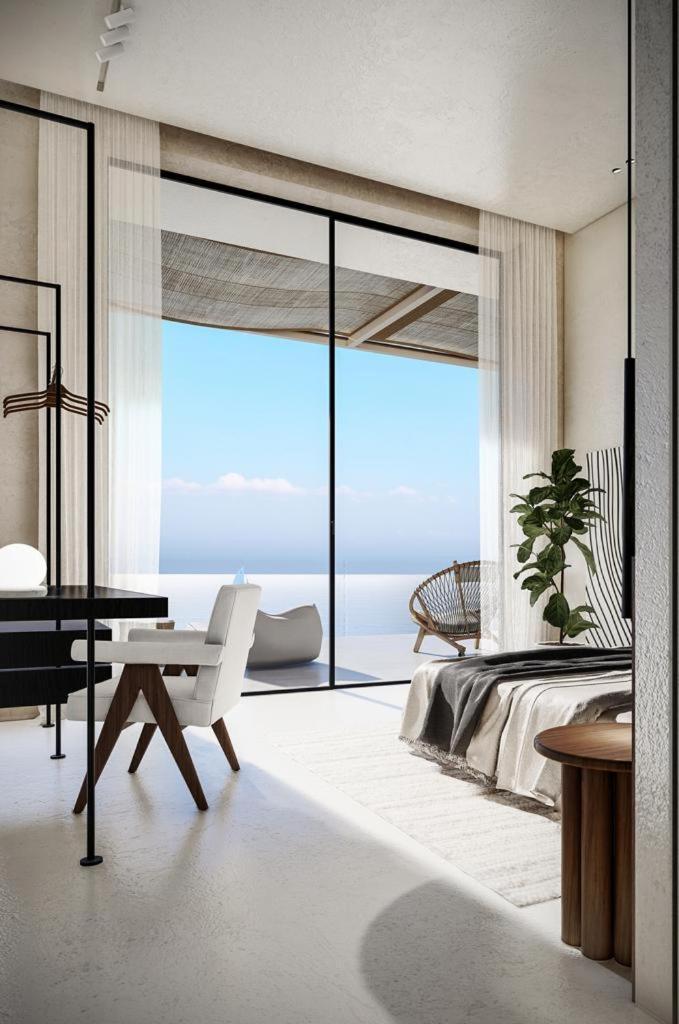 Ellysian Shores Beachfront Villa *