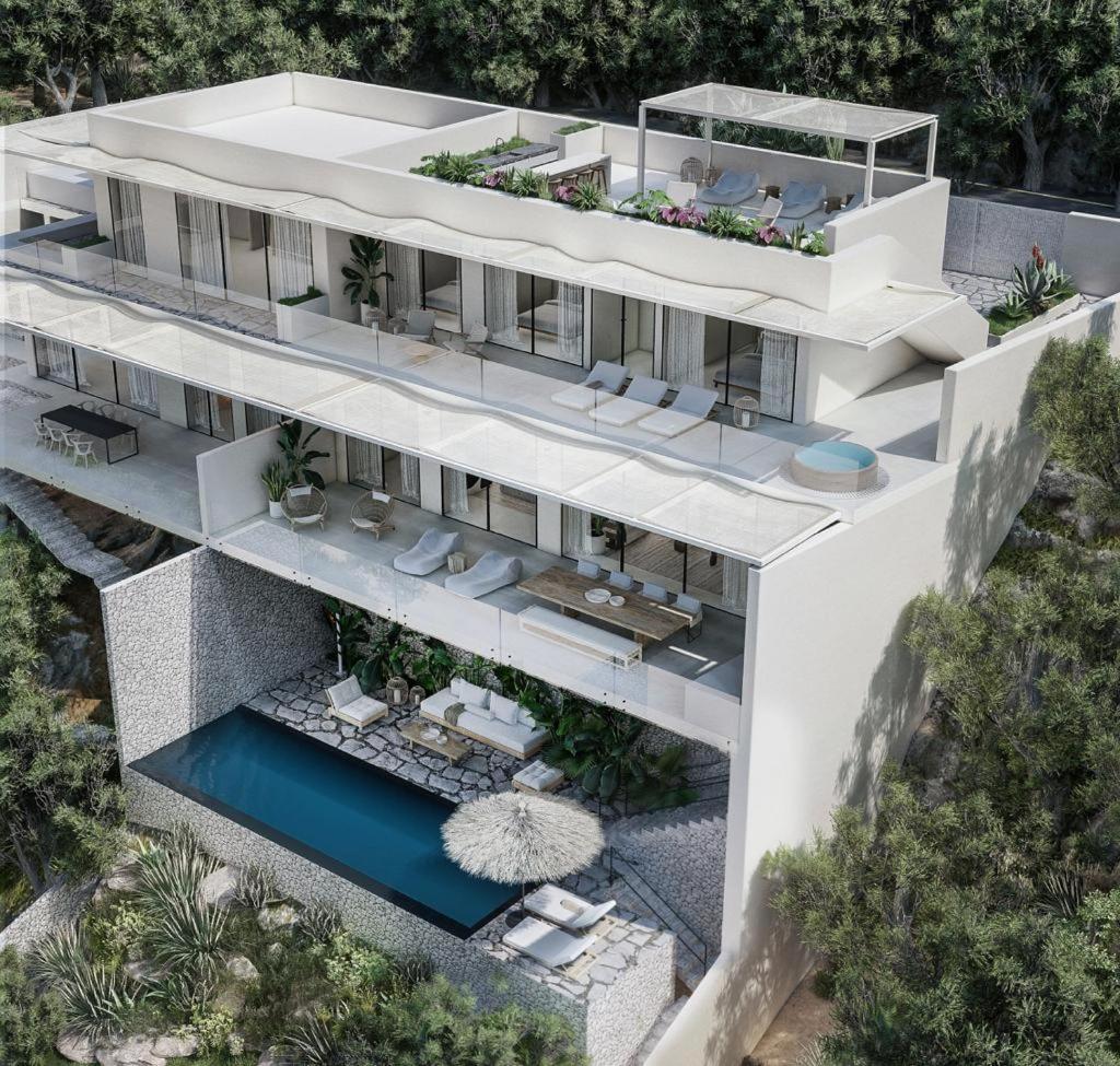 Ellysian Shores Beachfront Villa *