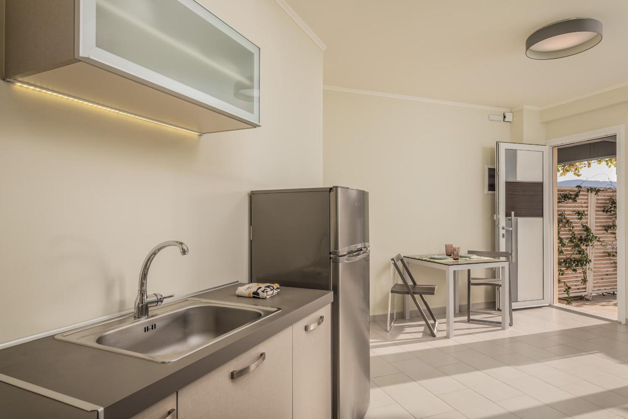 Heaven's Door Apartment Samos Town