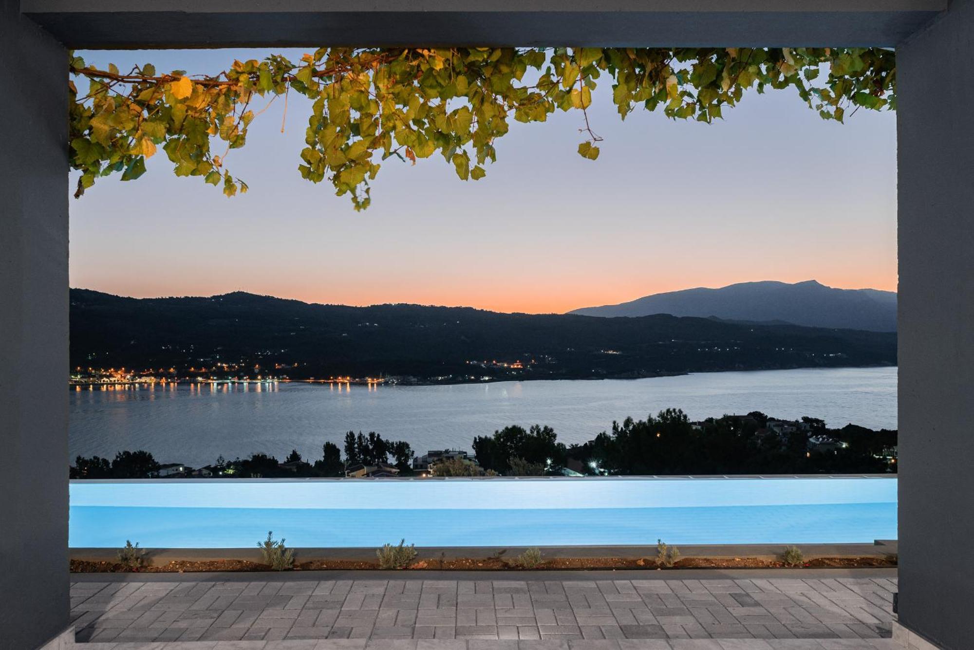 Heaven's Door * Samos Town