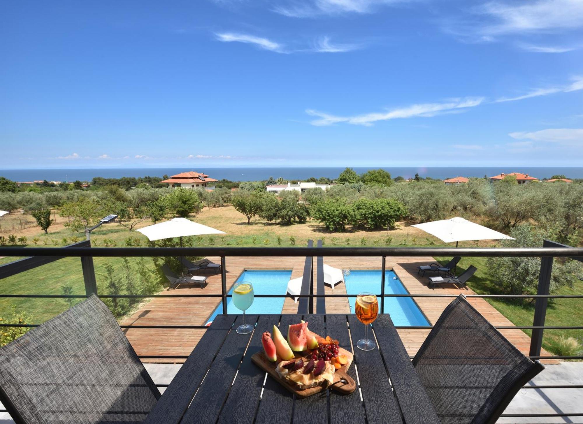 Olive All-seasons Suites, Panel Hospitality Homes & * Litochoro