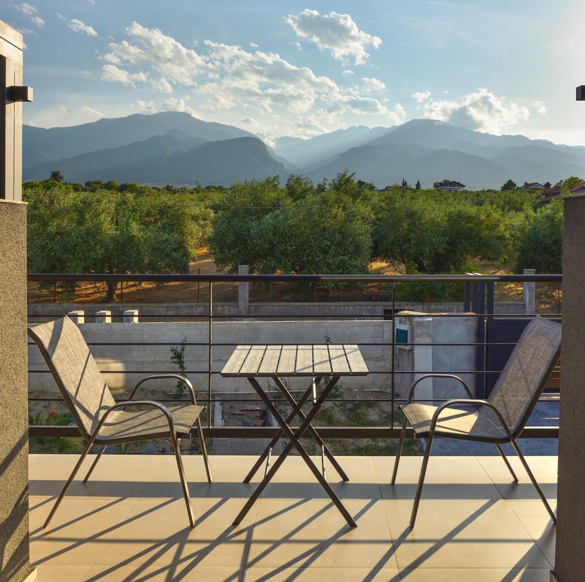 Aparthotel Olive All-seasons Suites, Panel Hospitality Homes & *